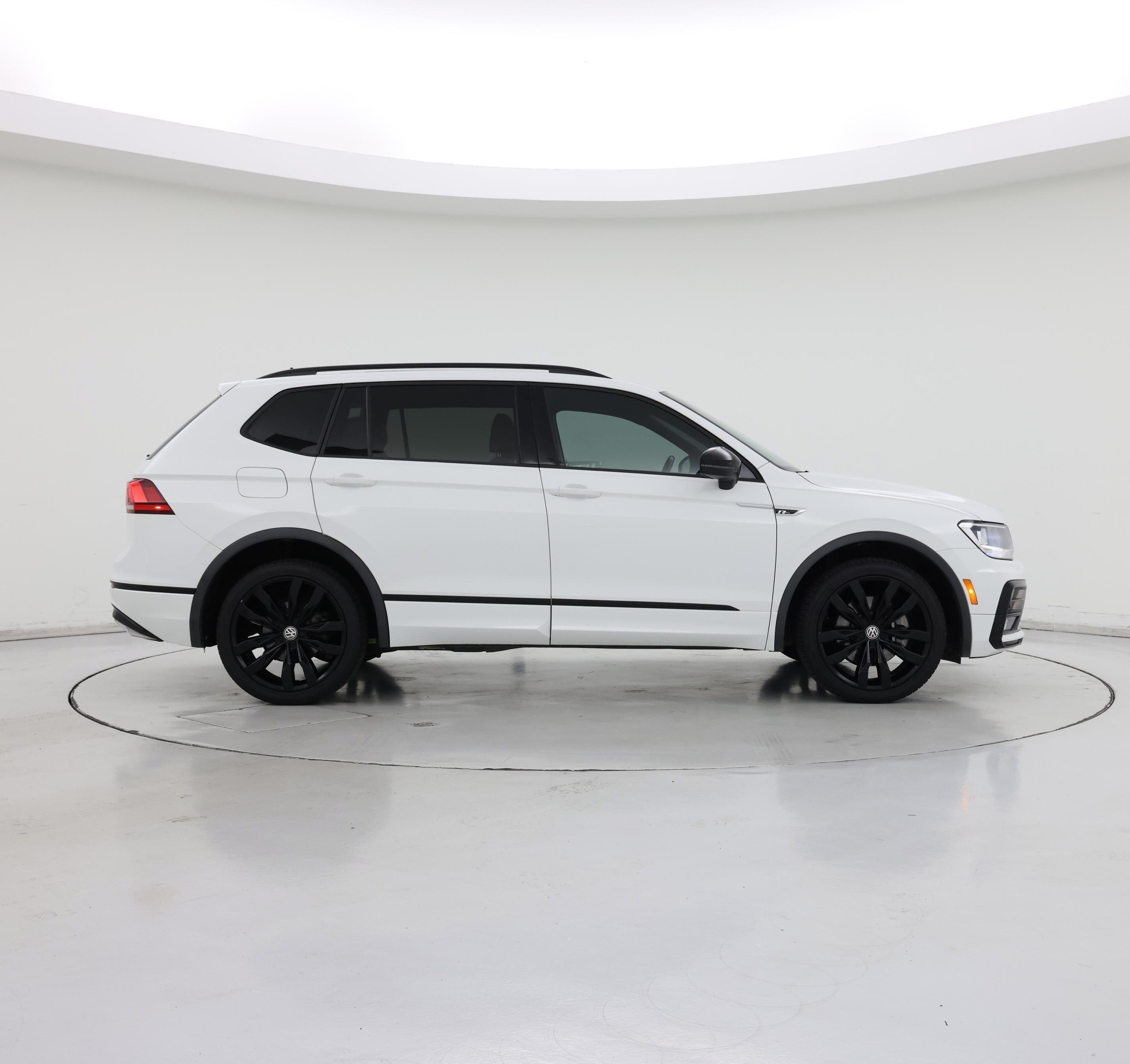 Thumbnail: 2021 Volkswagen Tiguan - 7