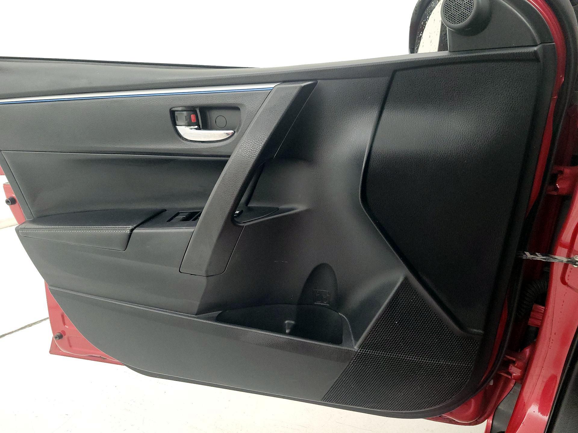 Thumbnail: 2014 Toyota Corolla - 12