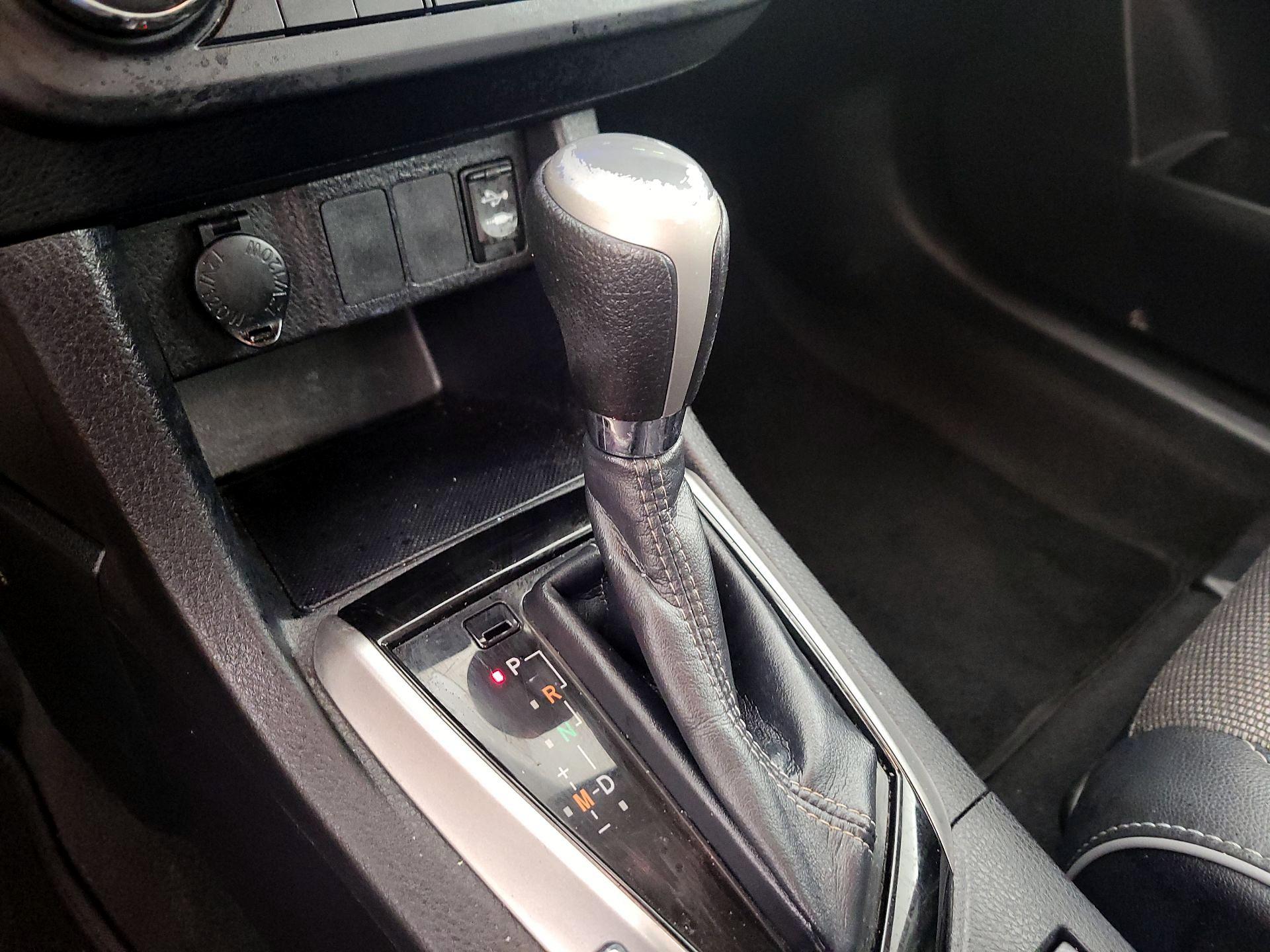 Thumbnail: 2014 Toyota Corolla - 17