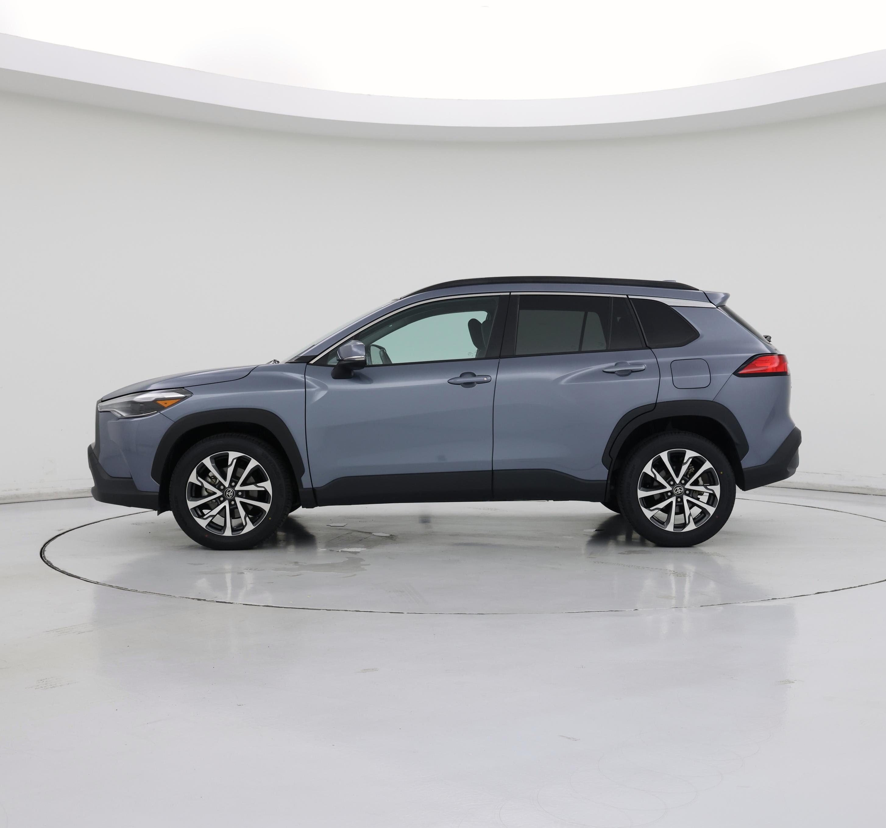 Thumbnail: 2022 Toyota Corolla Cross - 3