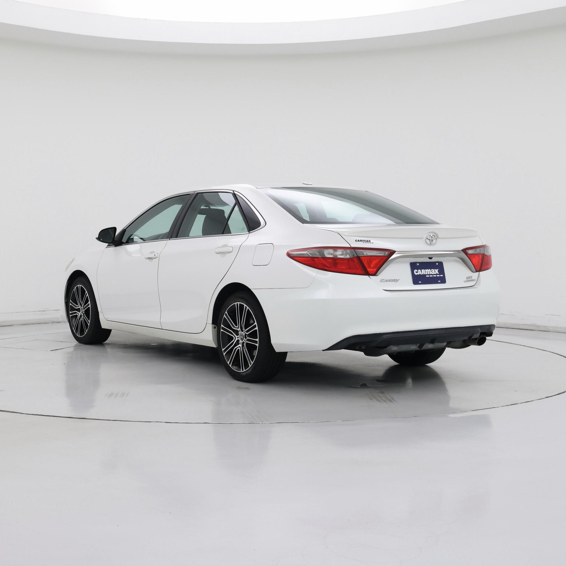 Thumbnail: 2016 Toyota Camry - 2
