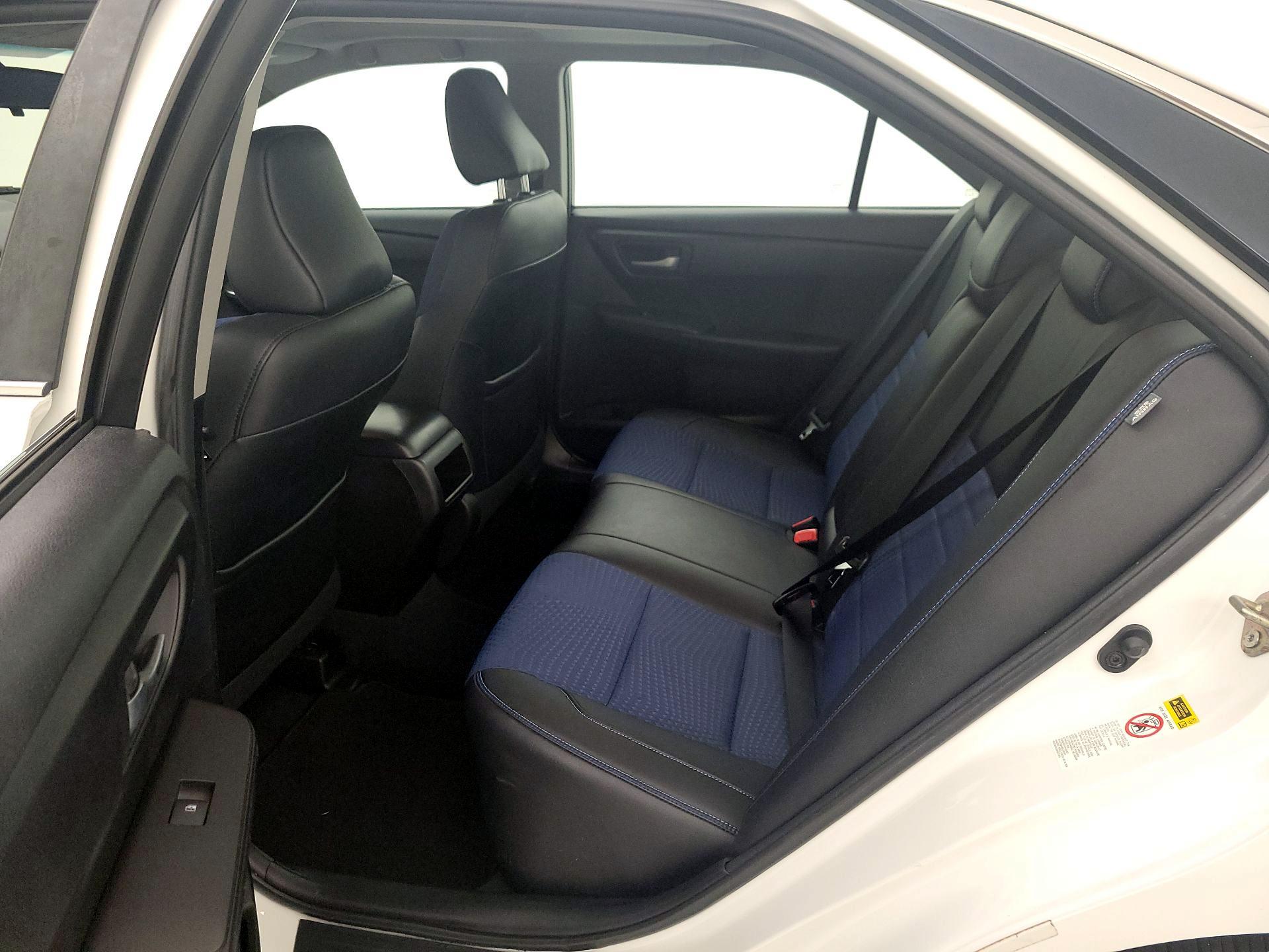 Thumbnail: 2016 Toyota Camry - 20