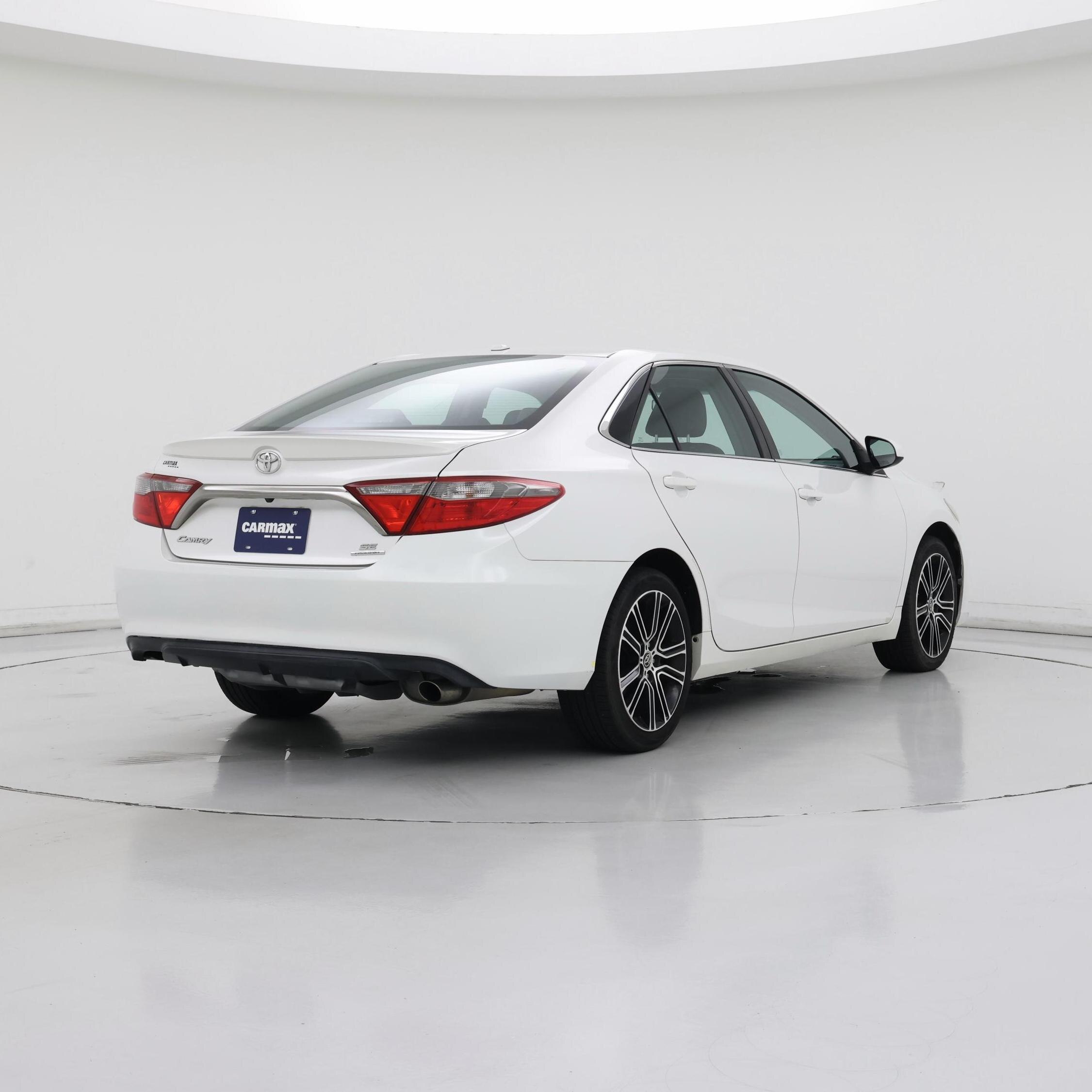 Thumbnail: 2016 Toyota Camry - 8