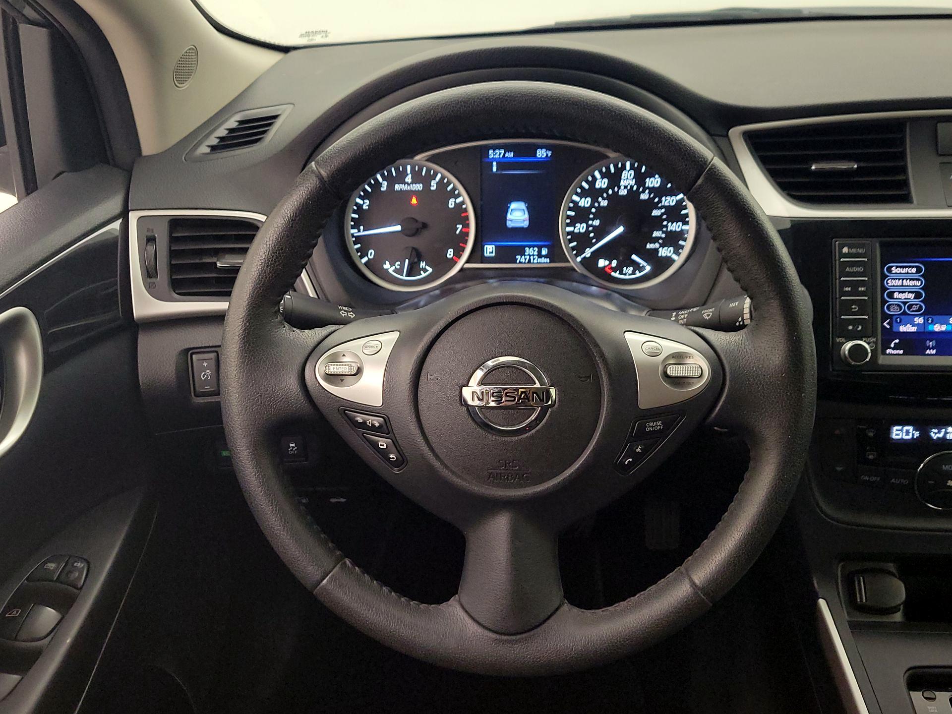 Thumbnail: 2019 Nissan Sentra - 10