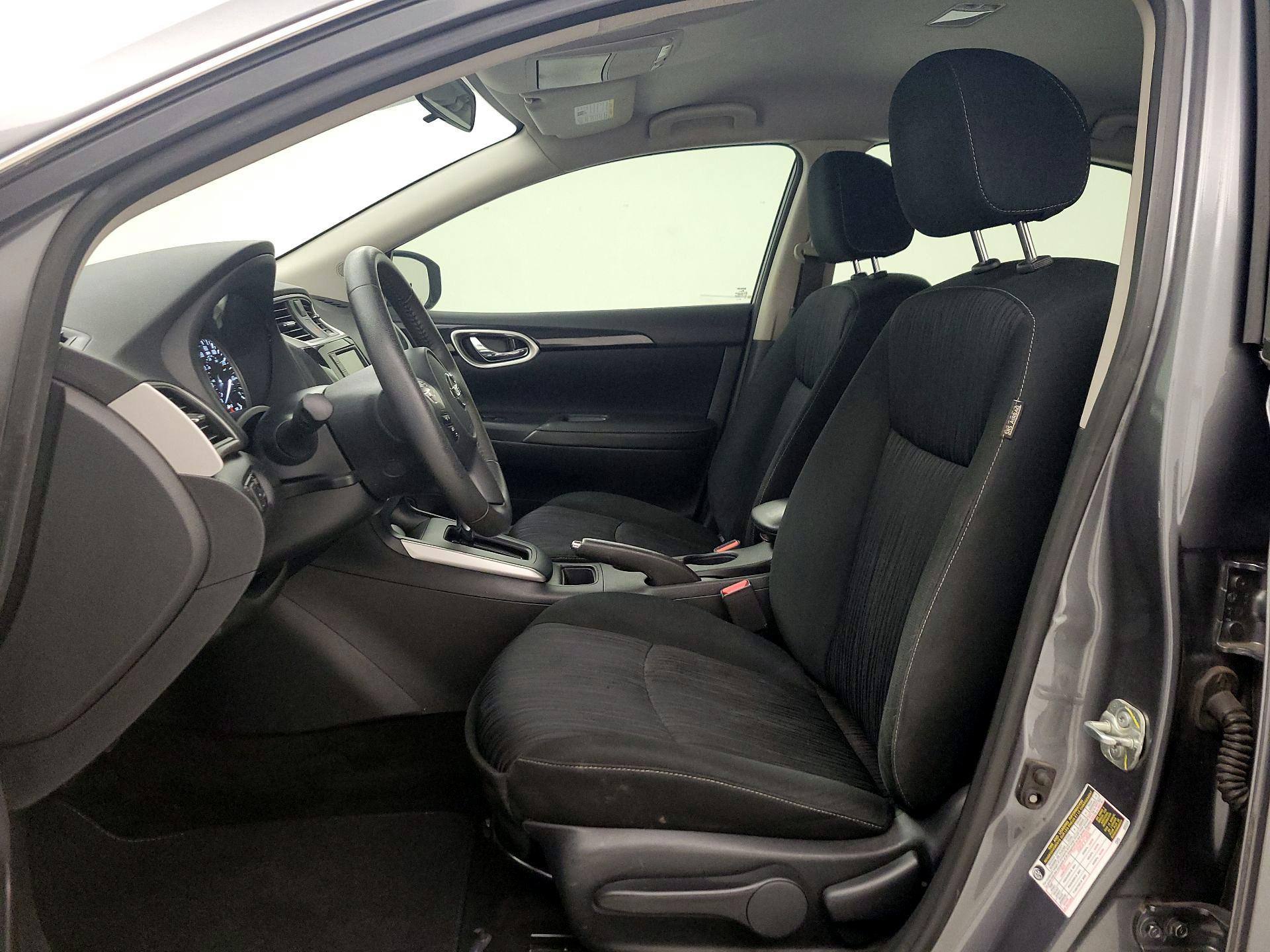 Thumbnail: 2019 Nissan Sentra - 11