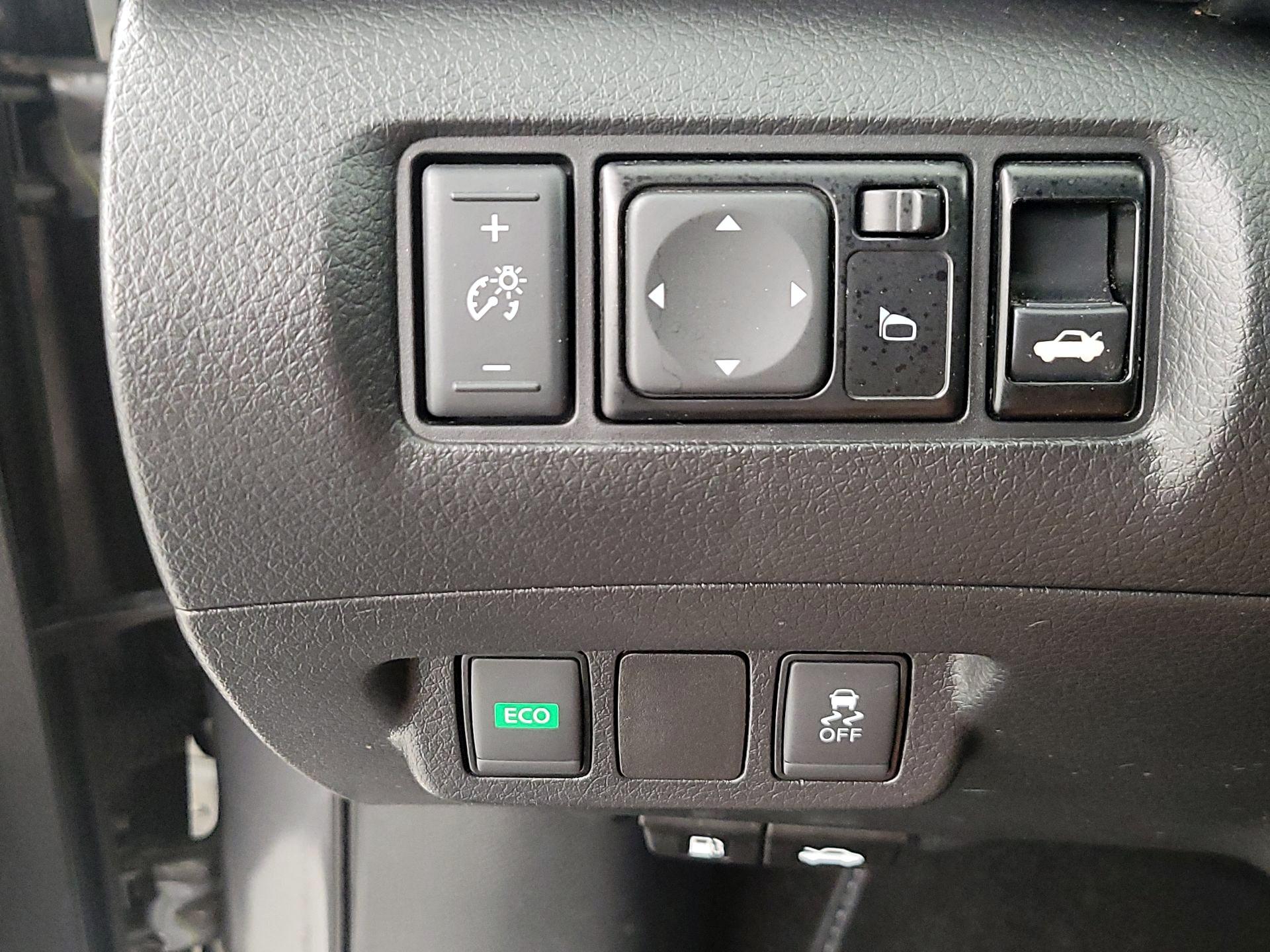 Thumbnail: 2019 Nissan Sentra - 13