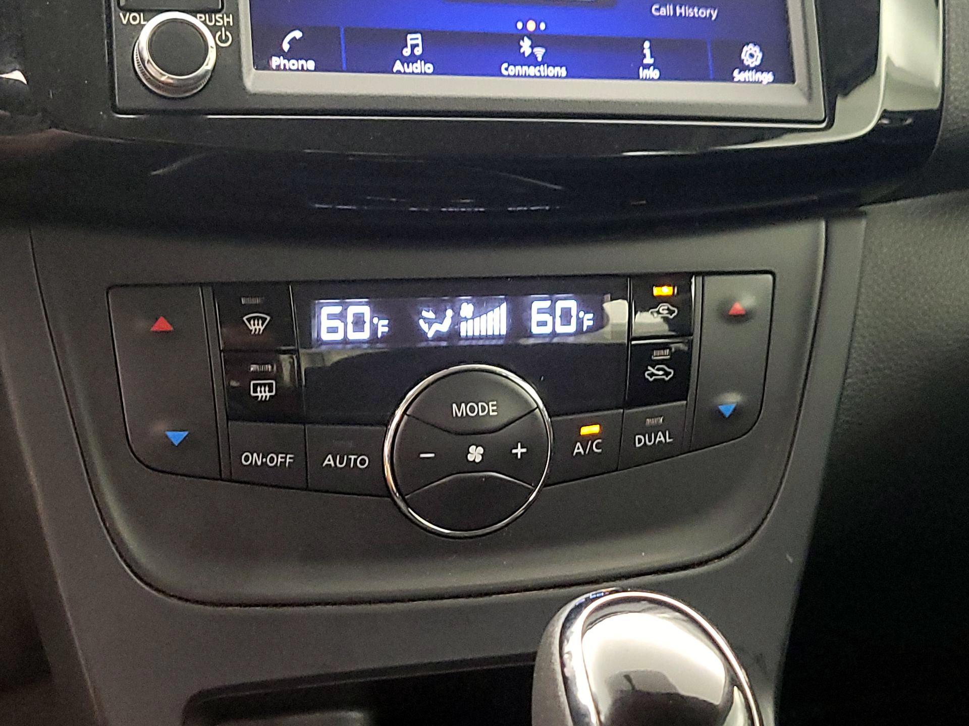 Thumbnail: 2019 Nissan Sentra - 16