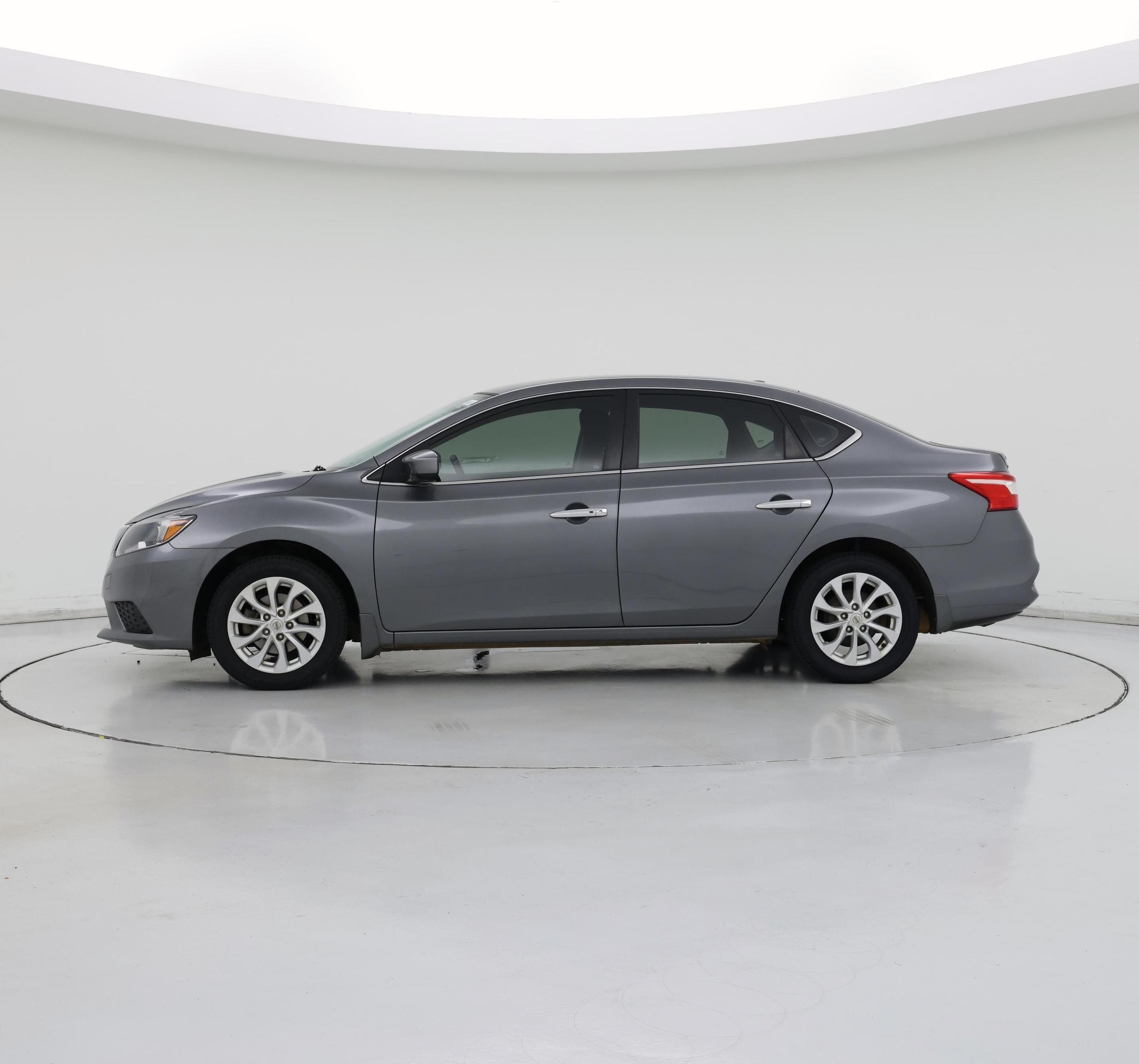 Thumbnail: 2019 Nissan Sentra - 3