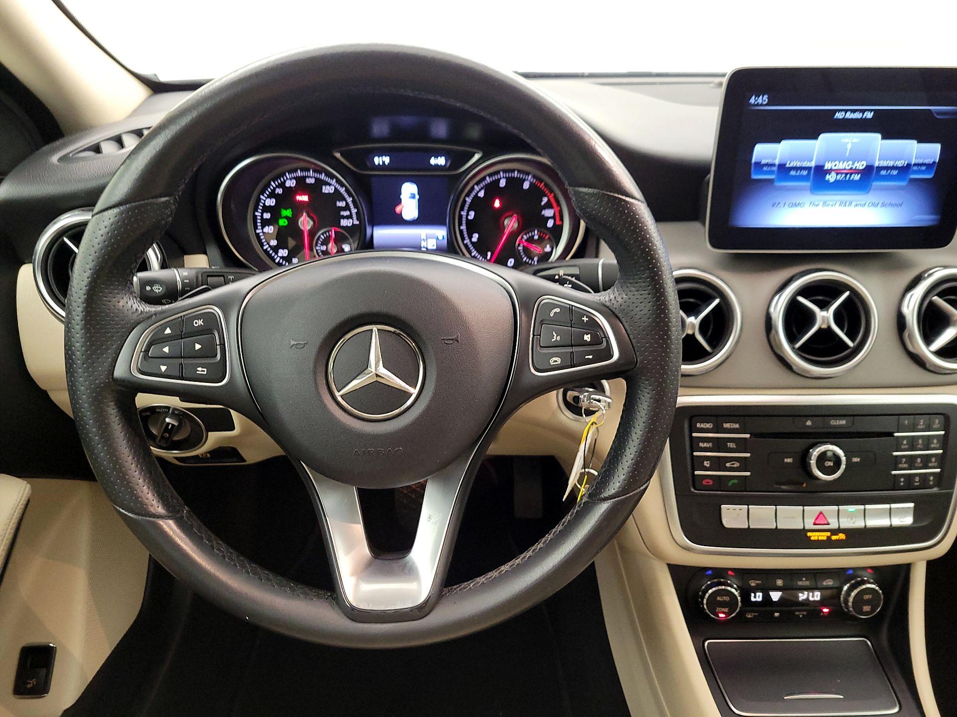 Thumbnail: 2018 Mercedes-Benz GLA - 10