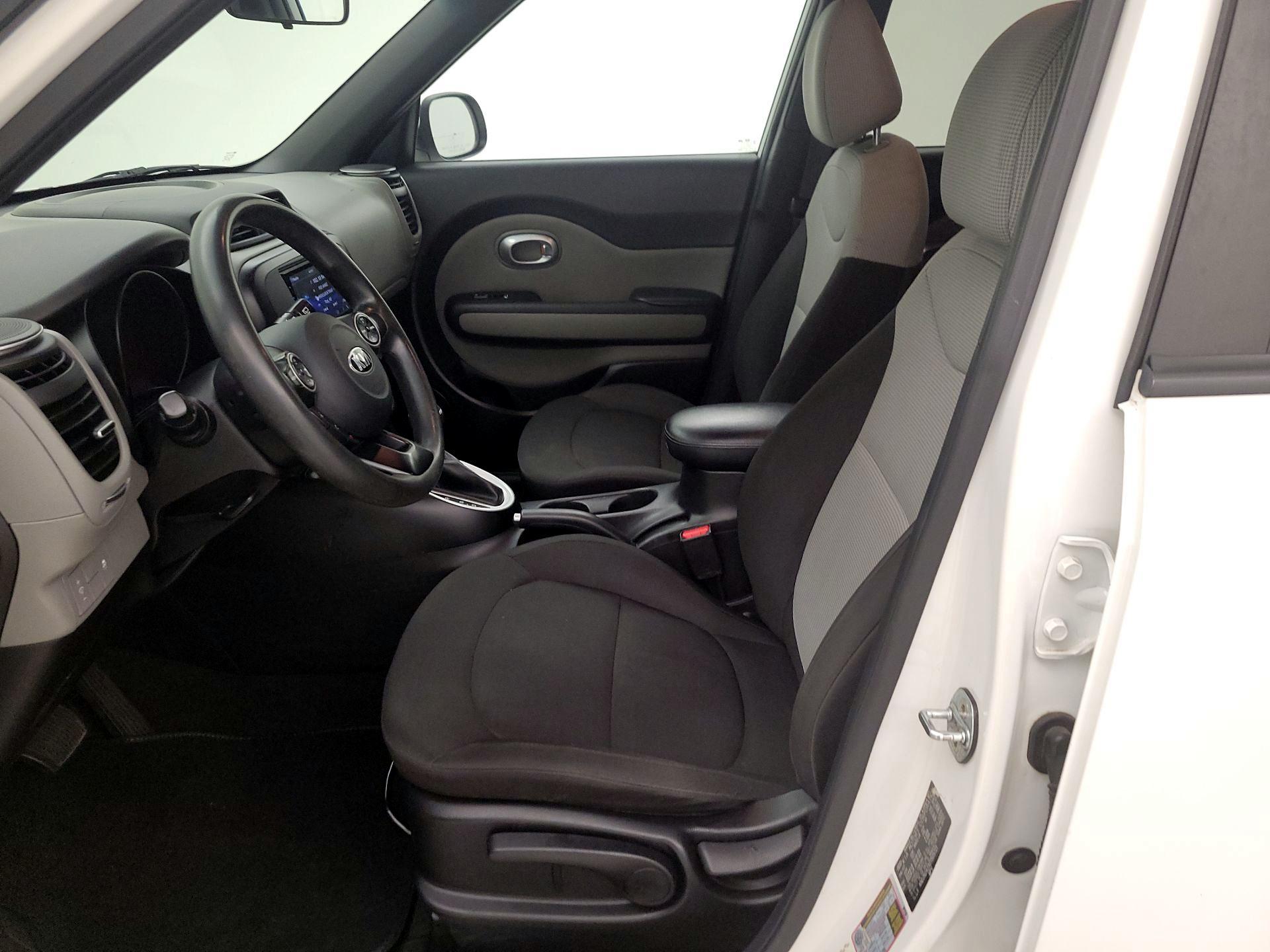 Thumbnail: 2018 Kia Soul - 11