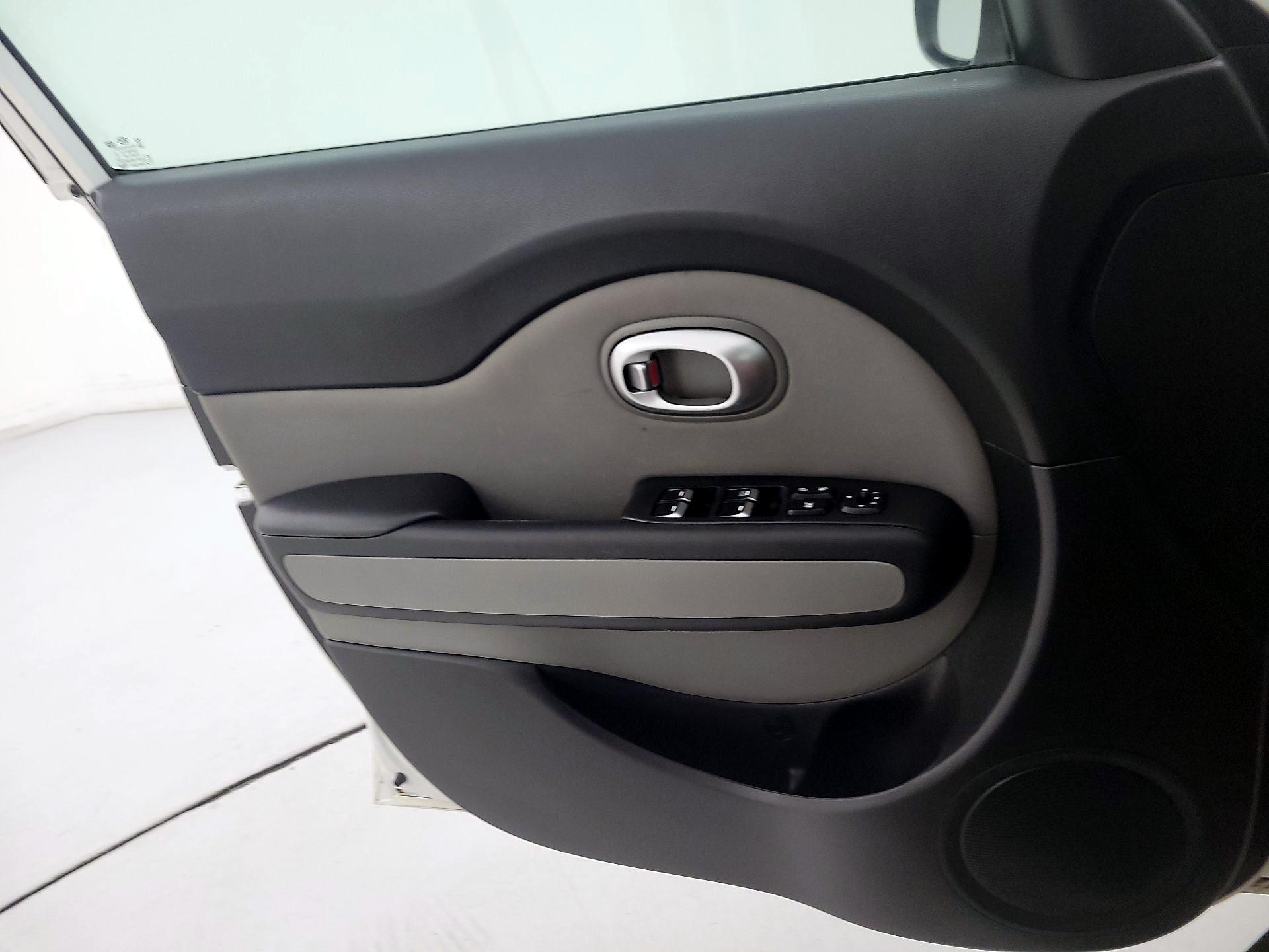 Thumbnail: 2018 Kia Soul - 12