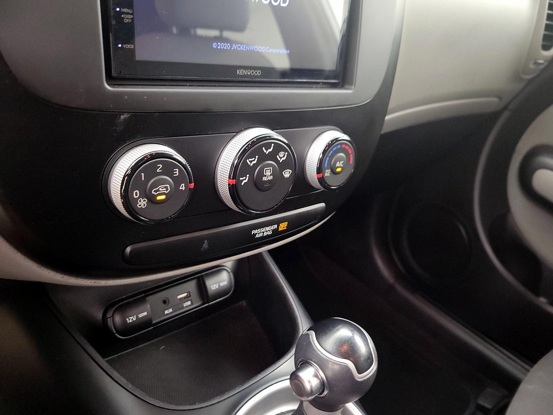 Thumbnail: 2018 Kia Soul - 14