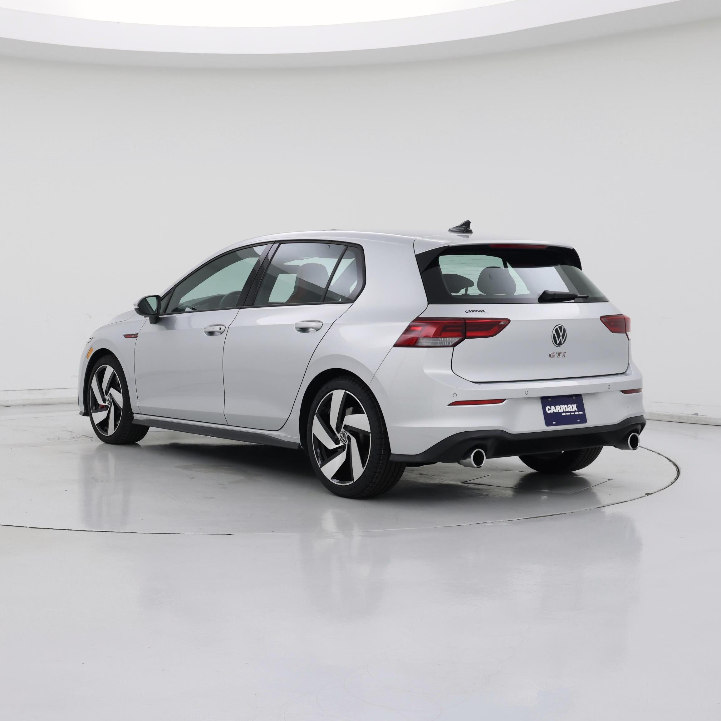 Thumbnail: 2023 Volkswagen Golf - 2