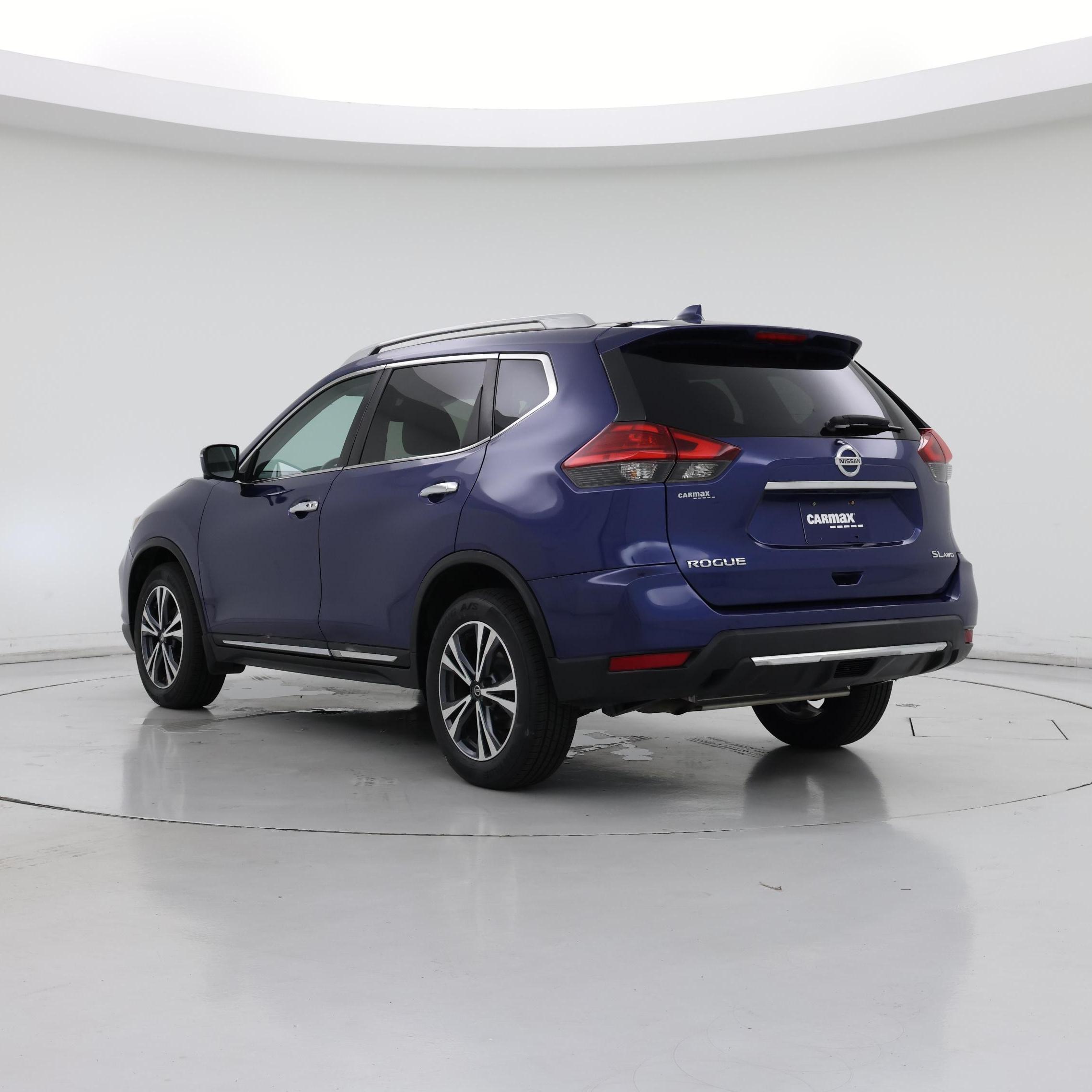 Thumbnail: 2017 Nissan Rogue - 2