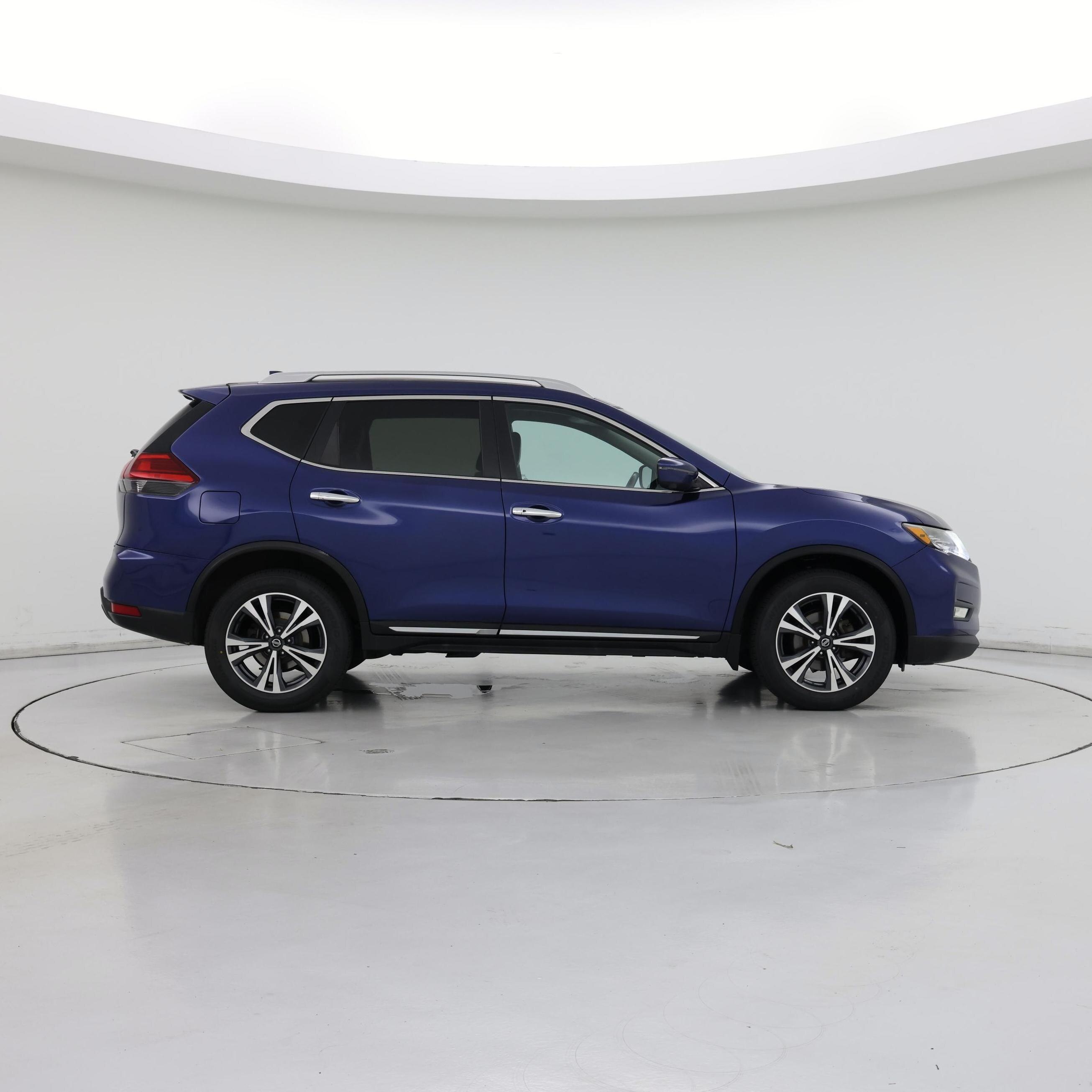 Thumbnail: 2017 Nissan Rogue - 7