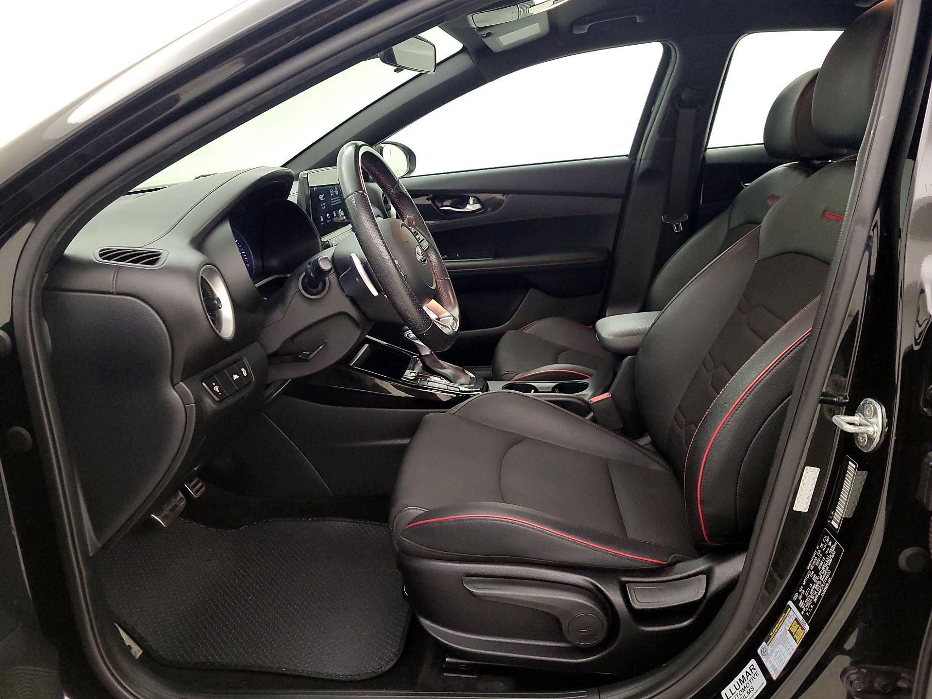Thumbnail: 2020 Kia Forte - 11