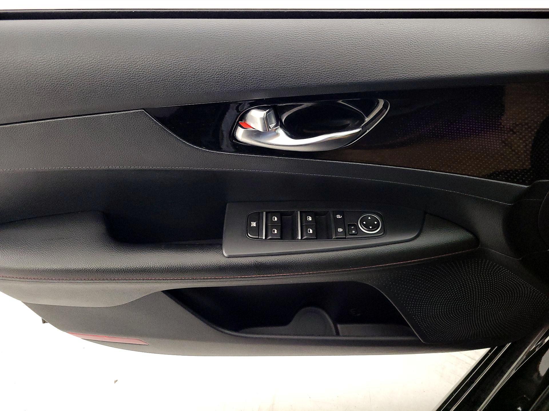 Thumbnail: 2020 Kia Forte - 12