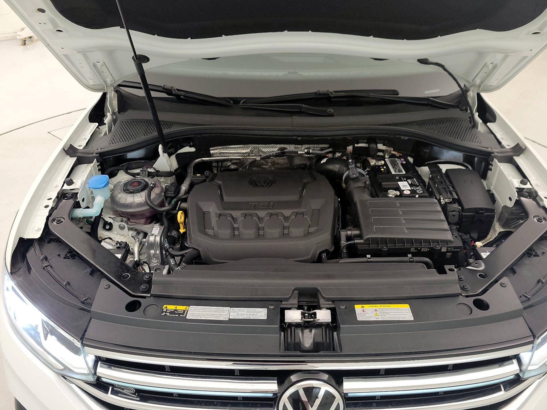 Thumbnail: 2022 Volkswagen Tiguan - 20