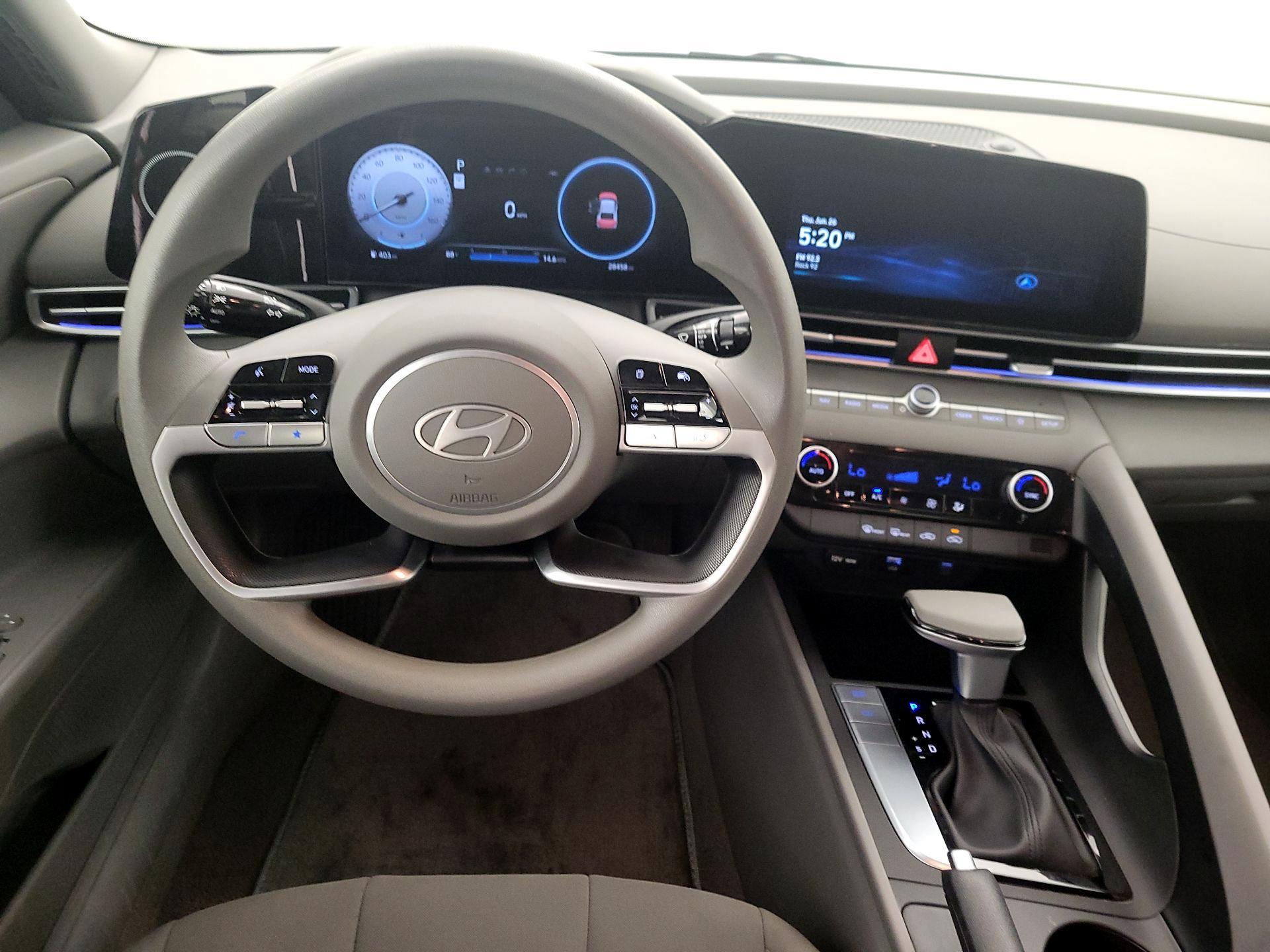 Thumbnail: 2024 Hyundai Elantra - 10