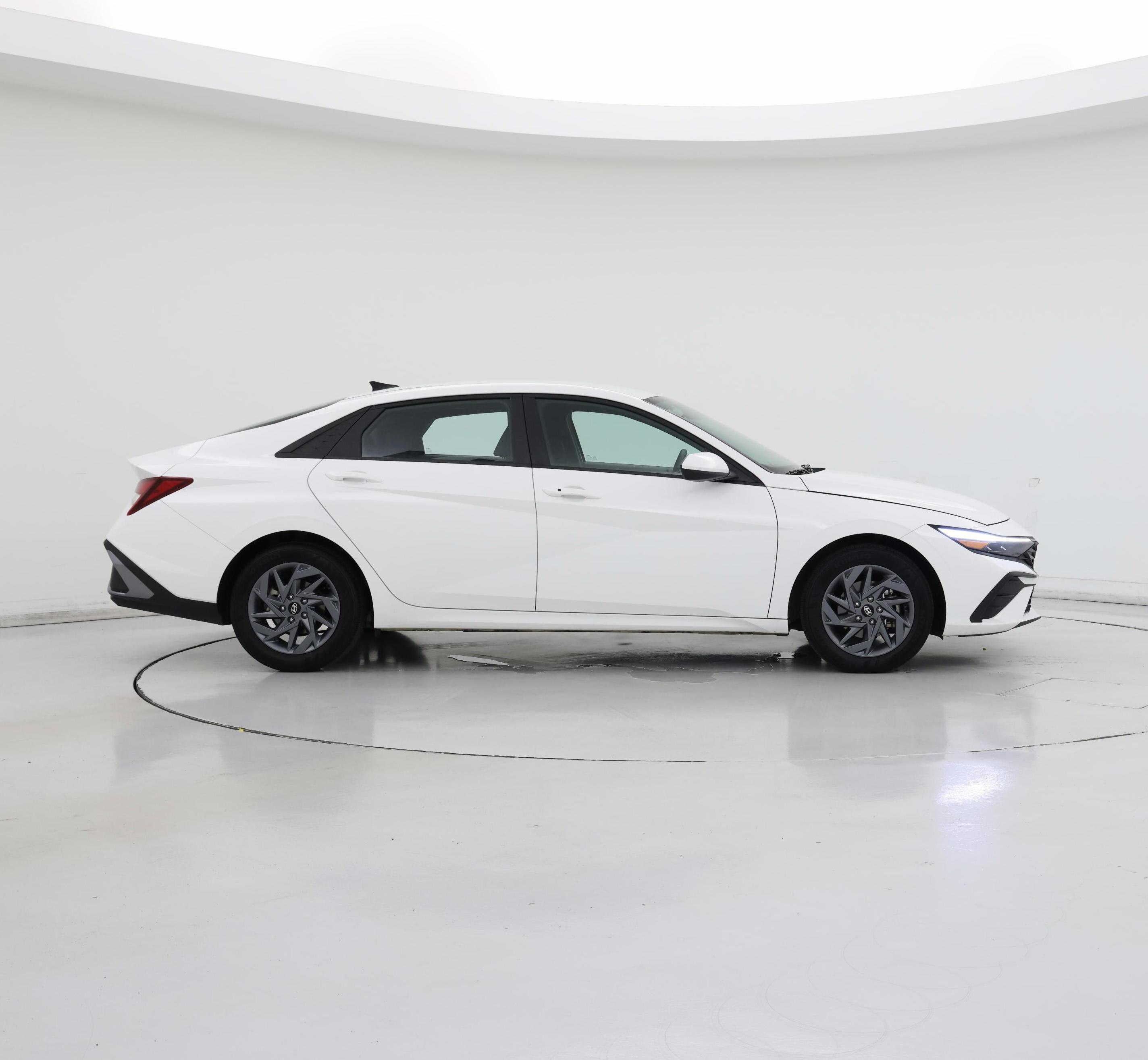 Thumbnail: 2024 Hyundai Elantra - 7