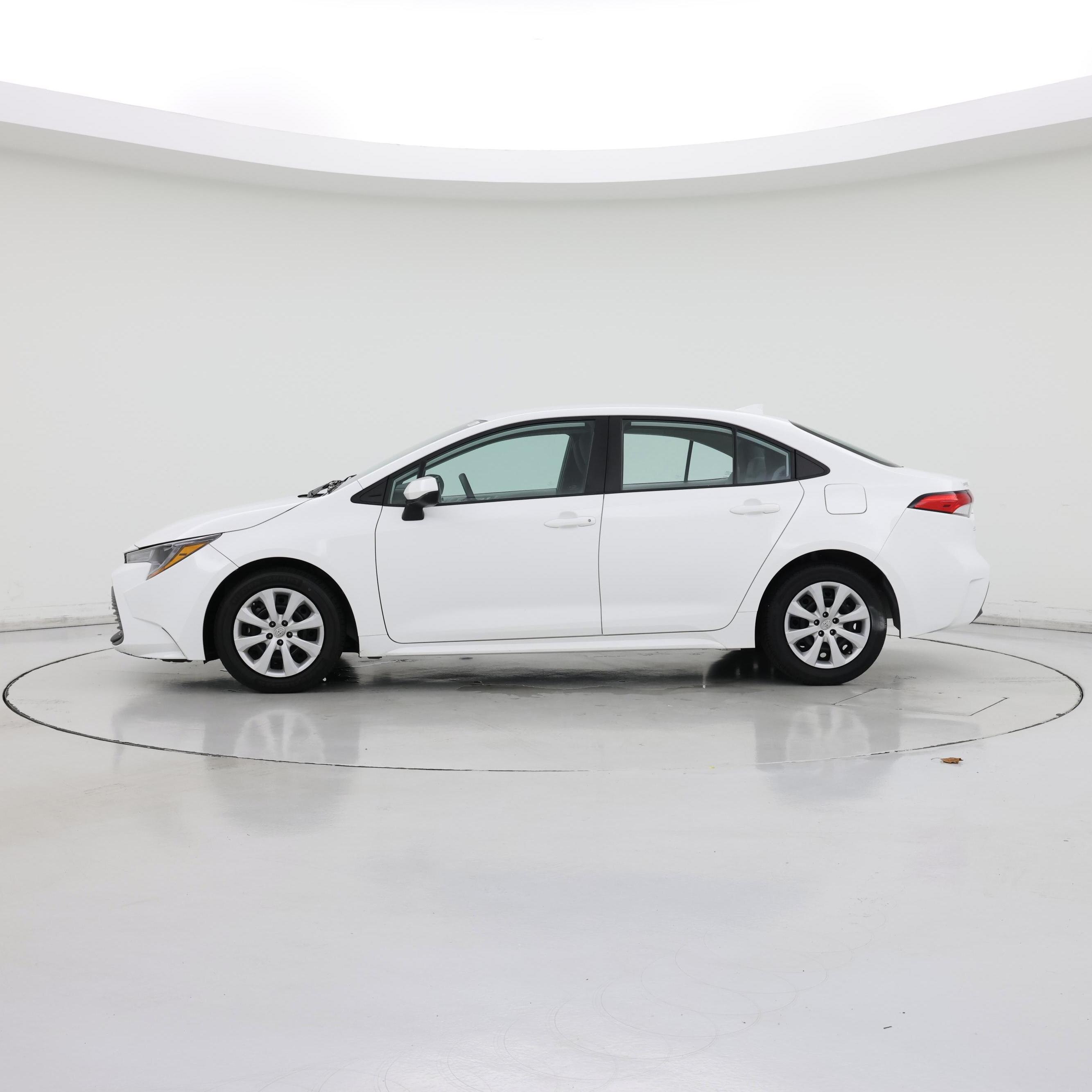 Thumbnail: 2023 Toyota Corolla - 3