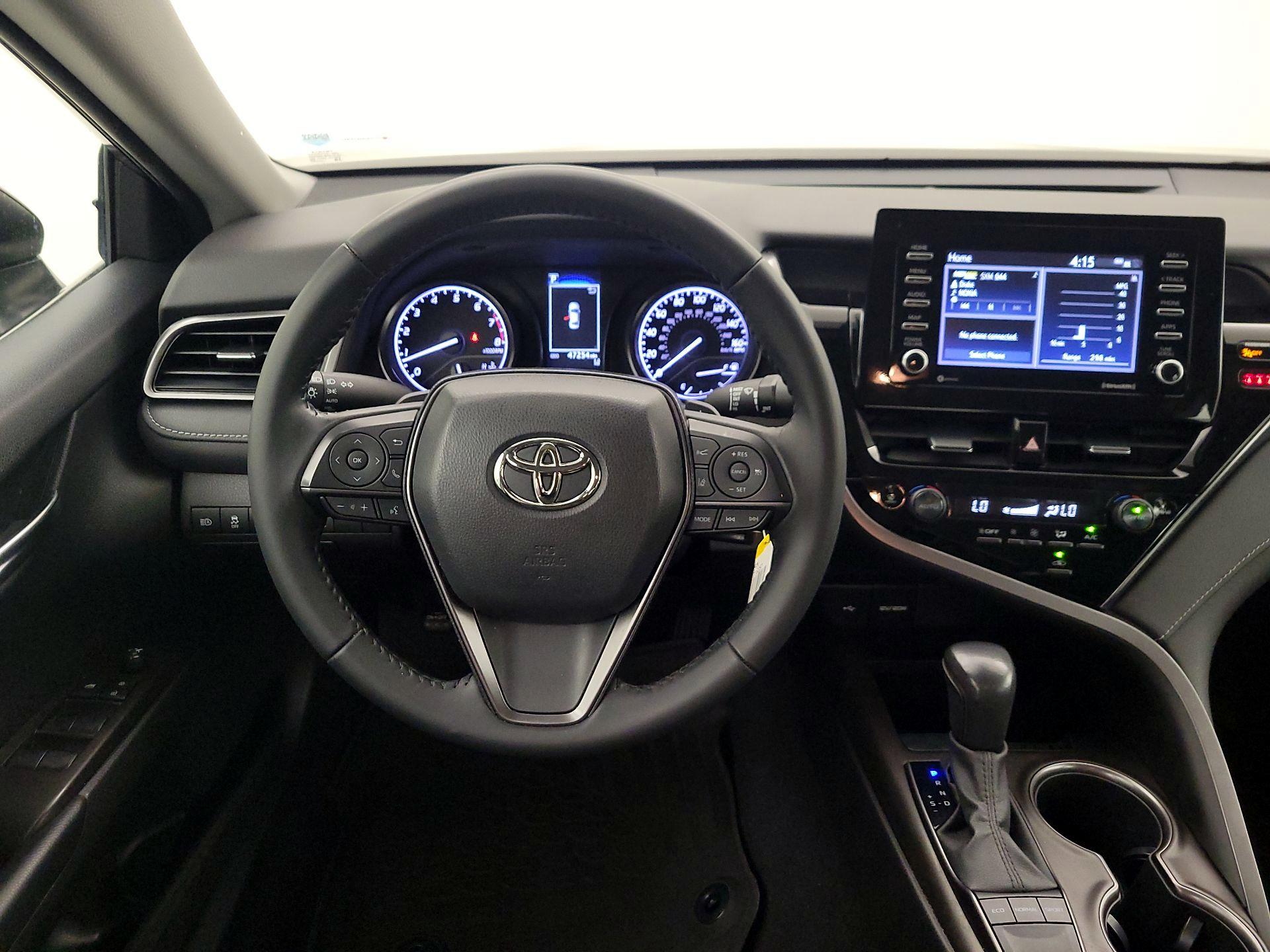 Thumbnail: 2022 Toyota Camry - 10