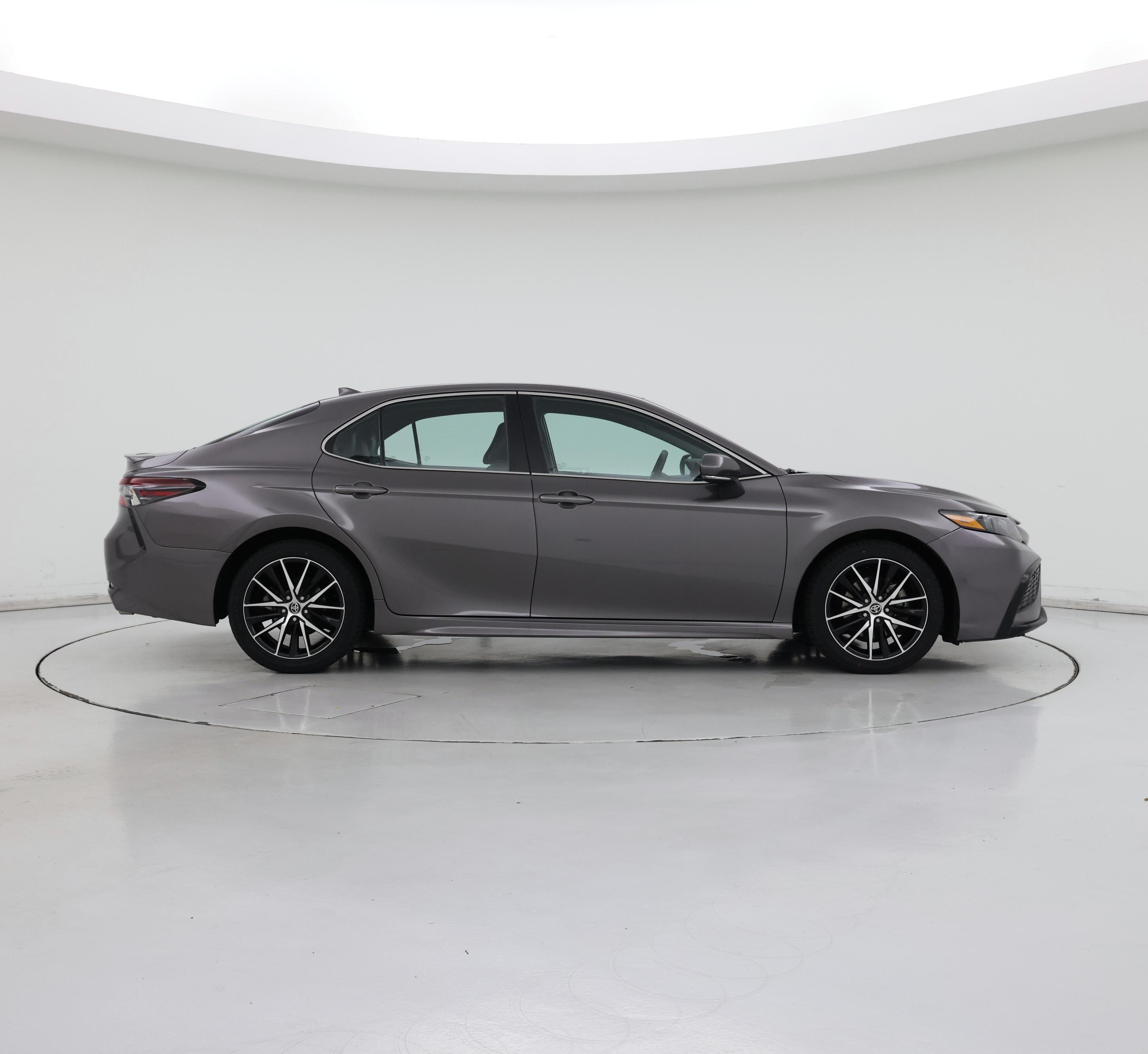 Thumbnail: 2022 Toyota Camry - 7