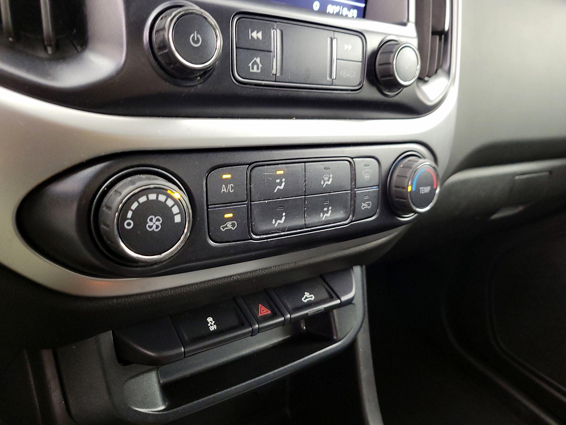 Thumbnail: 2019 Chevrolet Colorado - 16