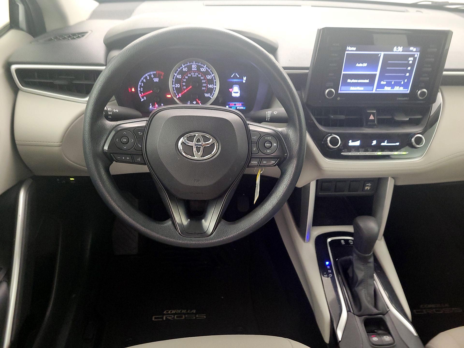 Thumbnail: 2022 Toyota Corolla Cross - 10