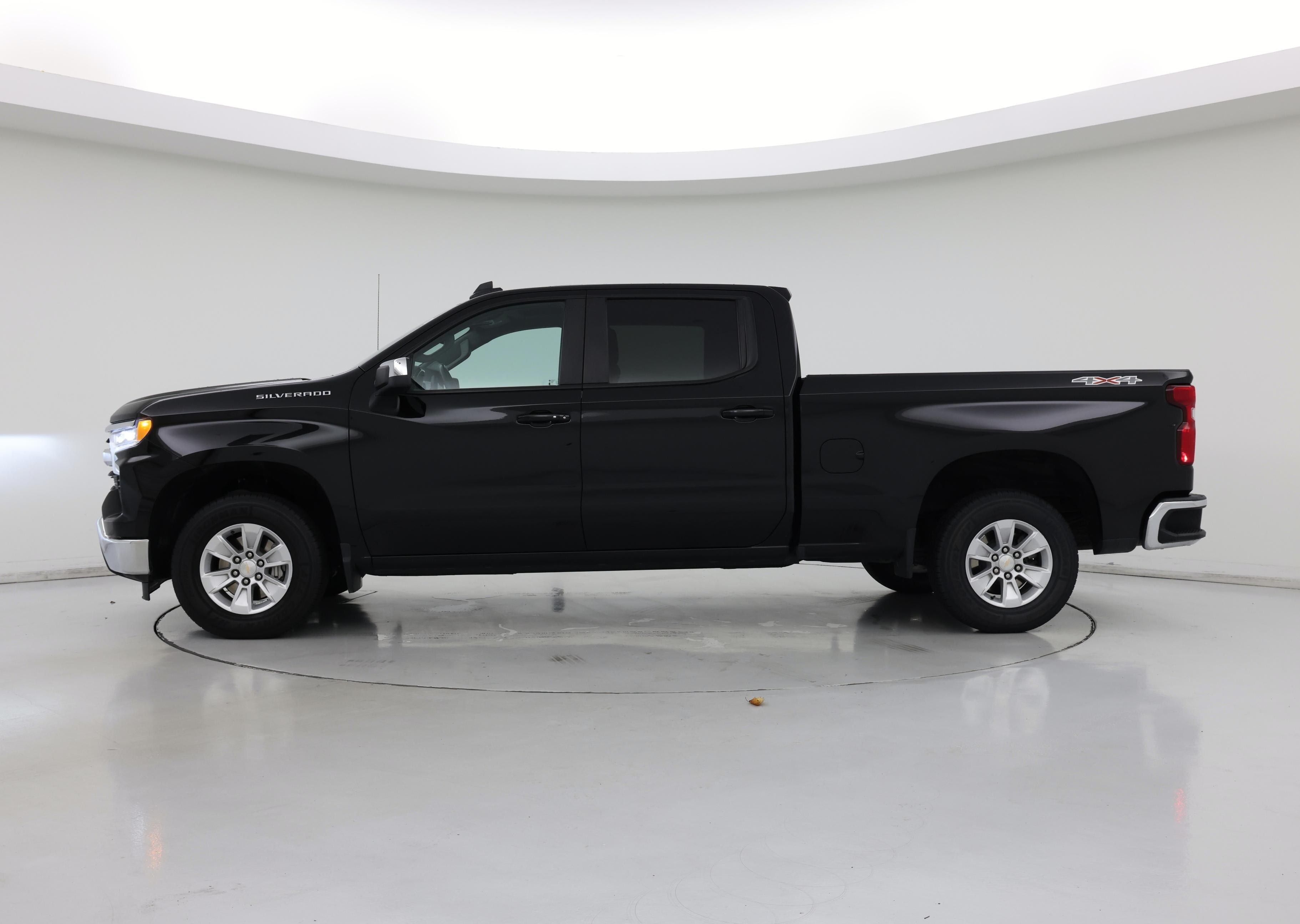 Thumbnail: 2023 Chevrolet Silverado 1500 - 3