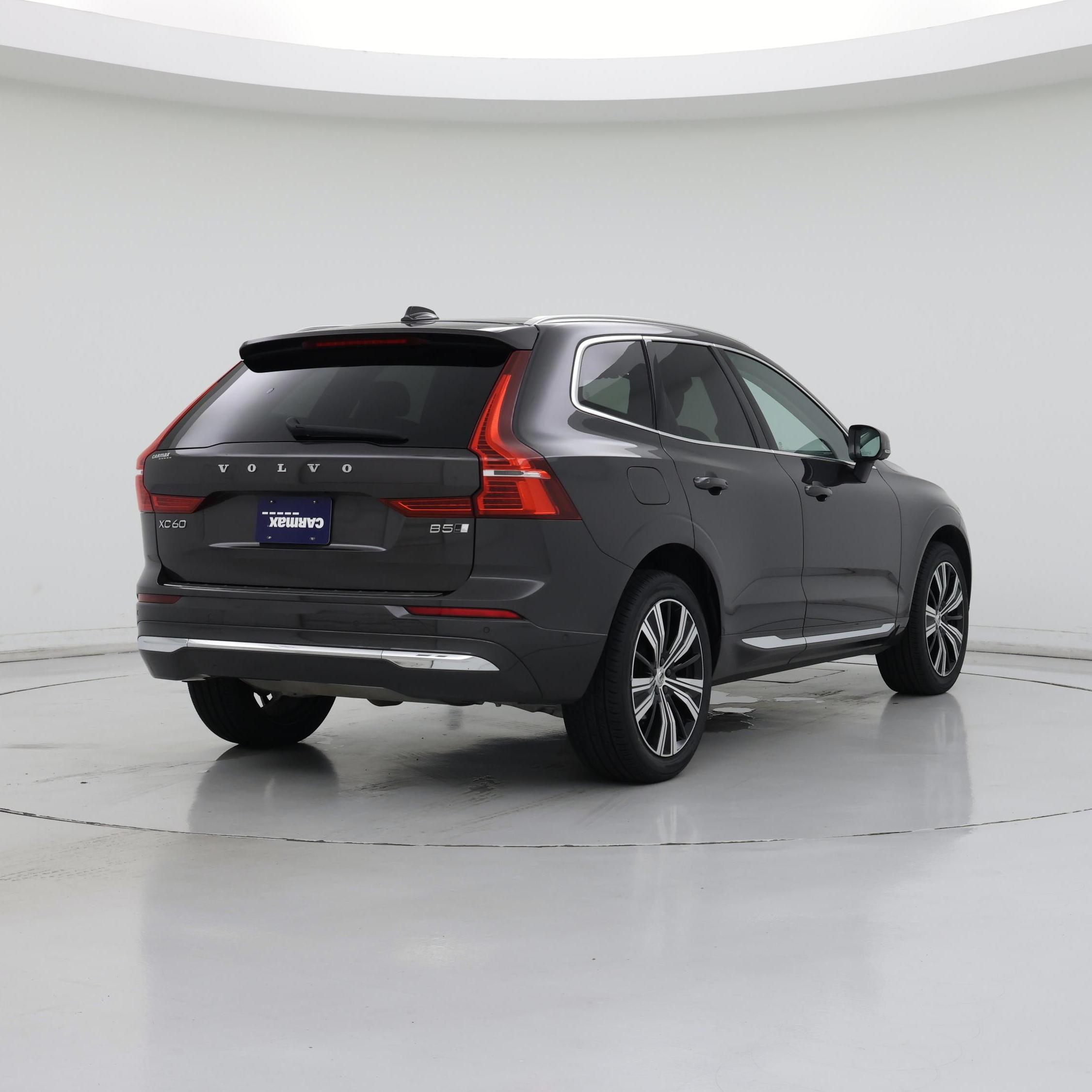 Thumbnail: 2023 Volvo XC60 - 8