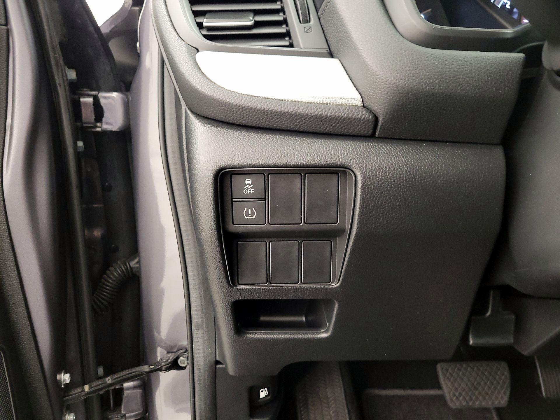 Thumbnail: 2018 Honda CR-V - 13