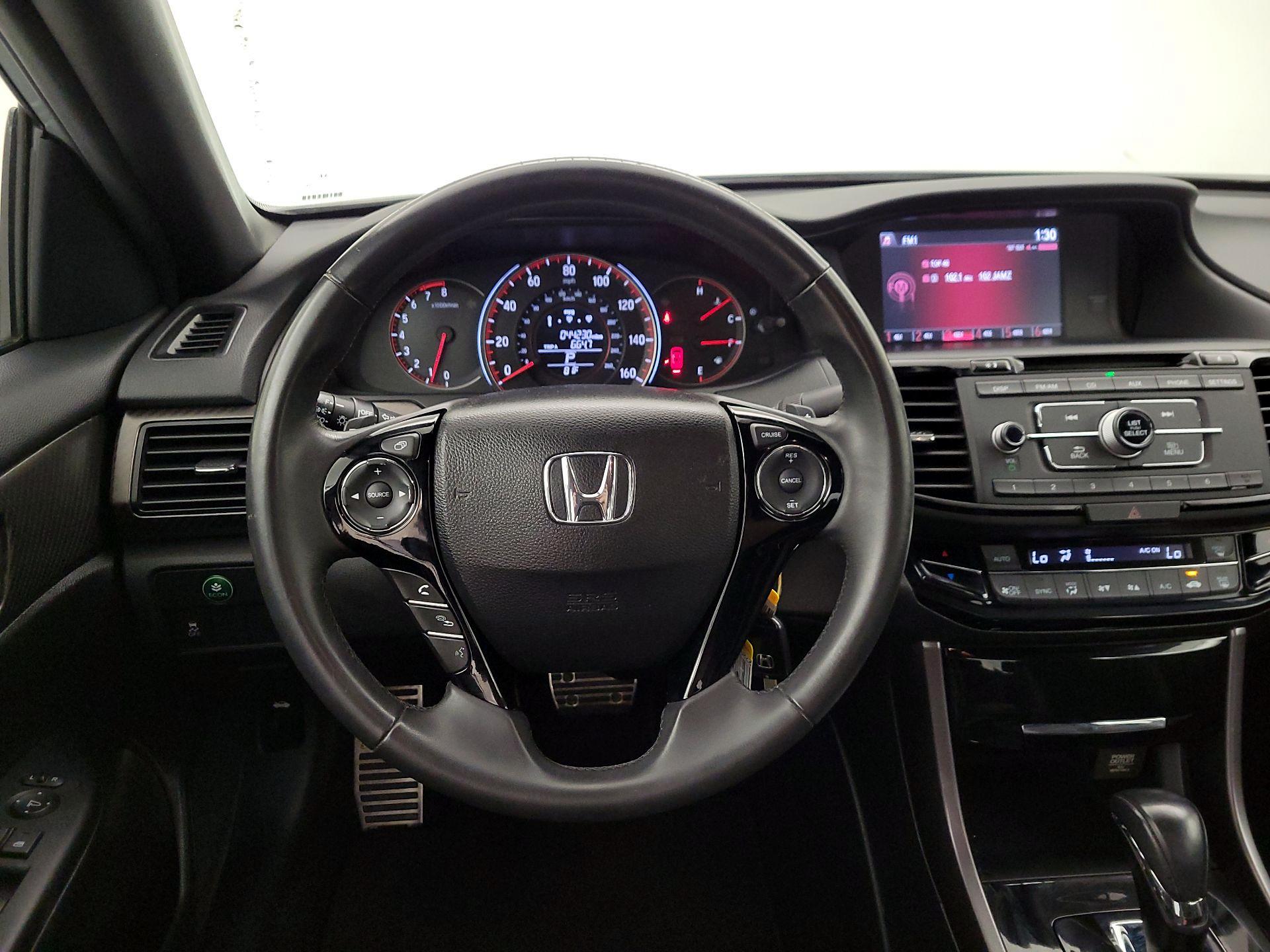 Thumbnail: 2016 Honda Accord - 10