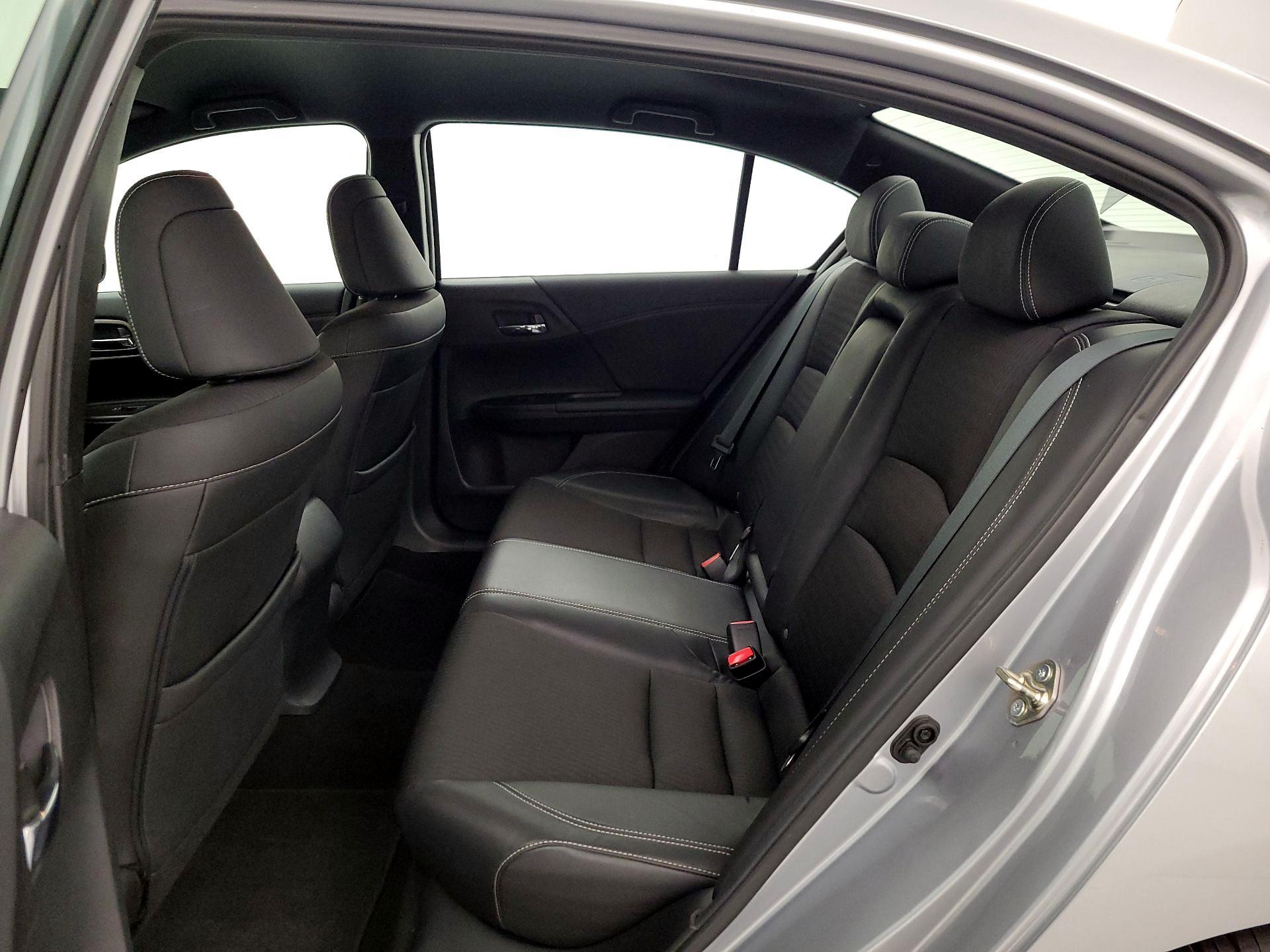 Thumbnail: 2016 Honda Accord - 19