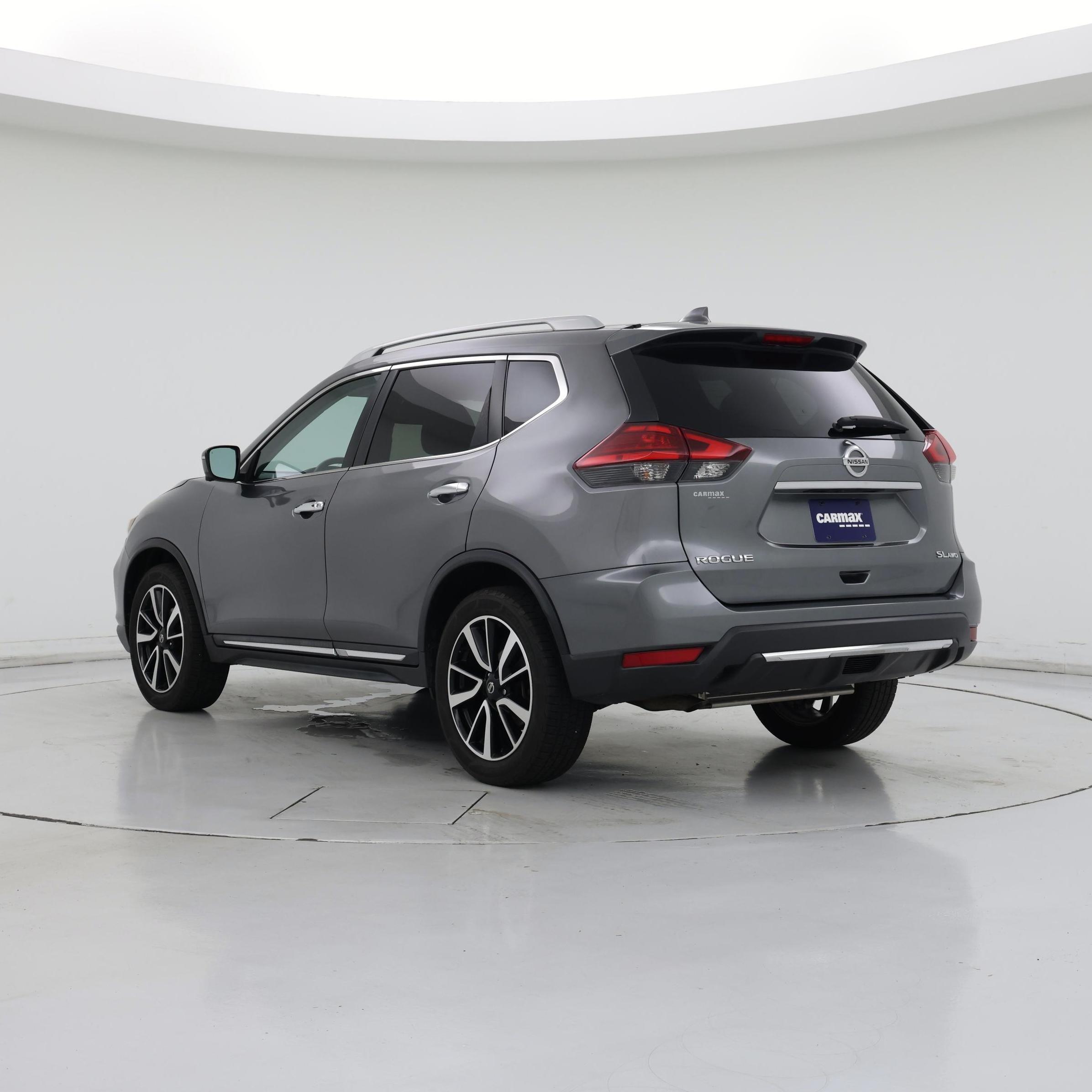 Thumbnail: 2017 Nissan Rogue - 2
