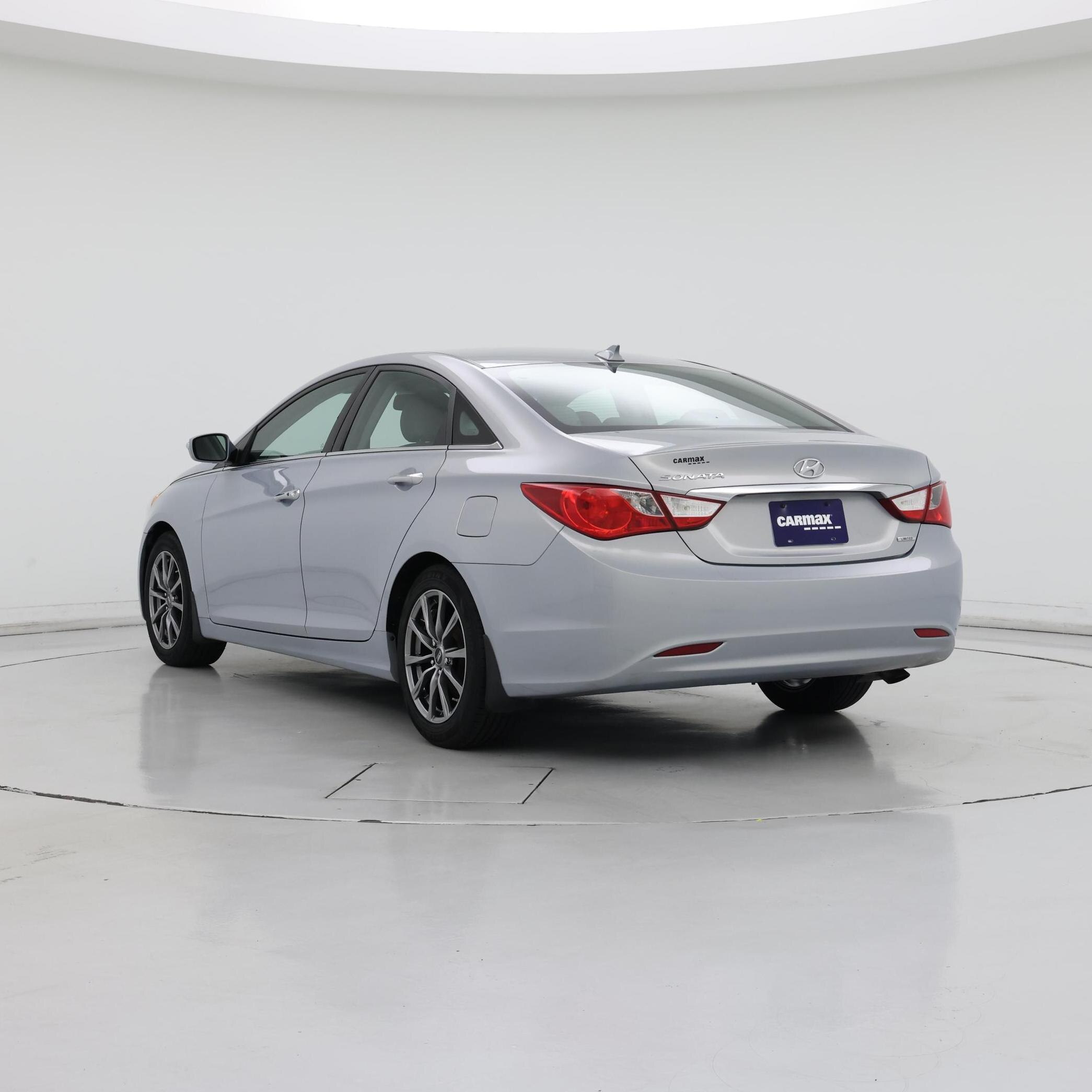 Thumbnail: 2013 Hyundai Sonata - 2