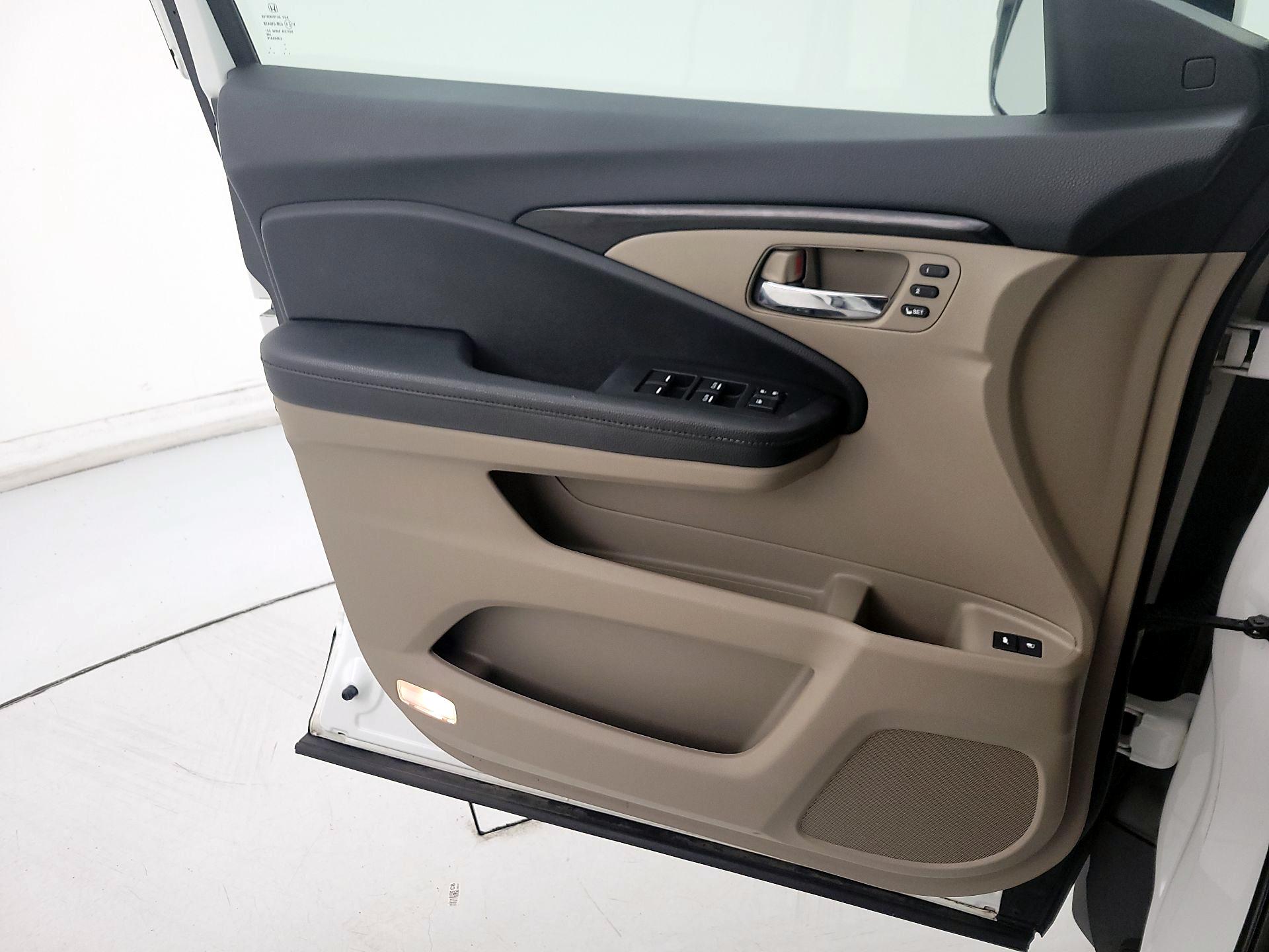Thumbnail: 2022 Honda Pilot - 12
