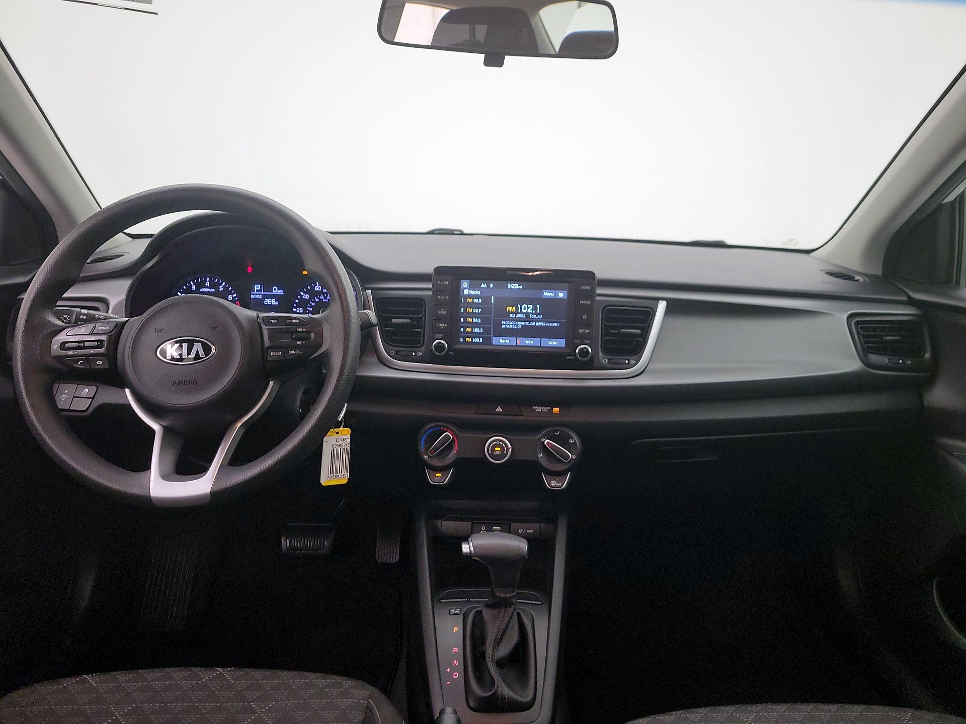 Thumbnail: 2019 Kia Rio - 9