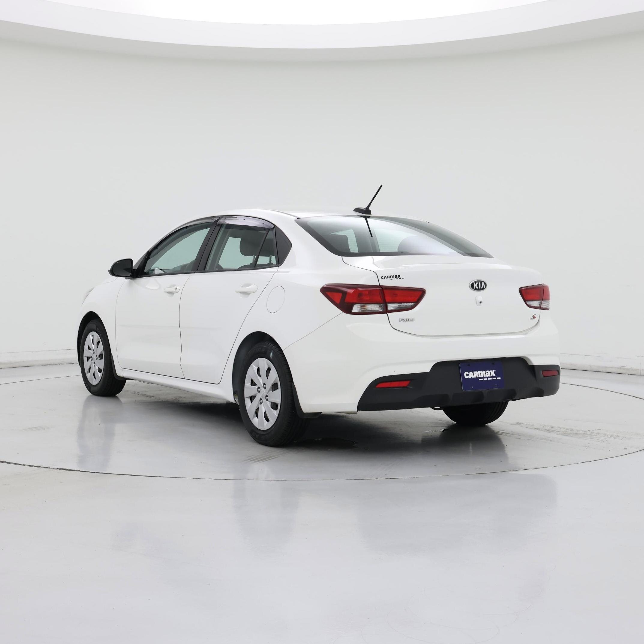 Thumbnail: 2019 Kia Rio - 2
