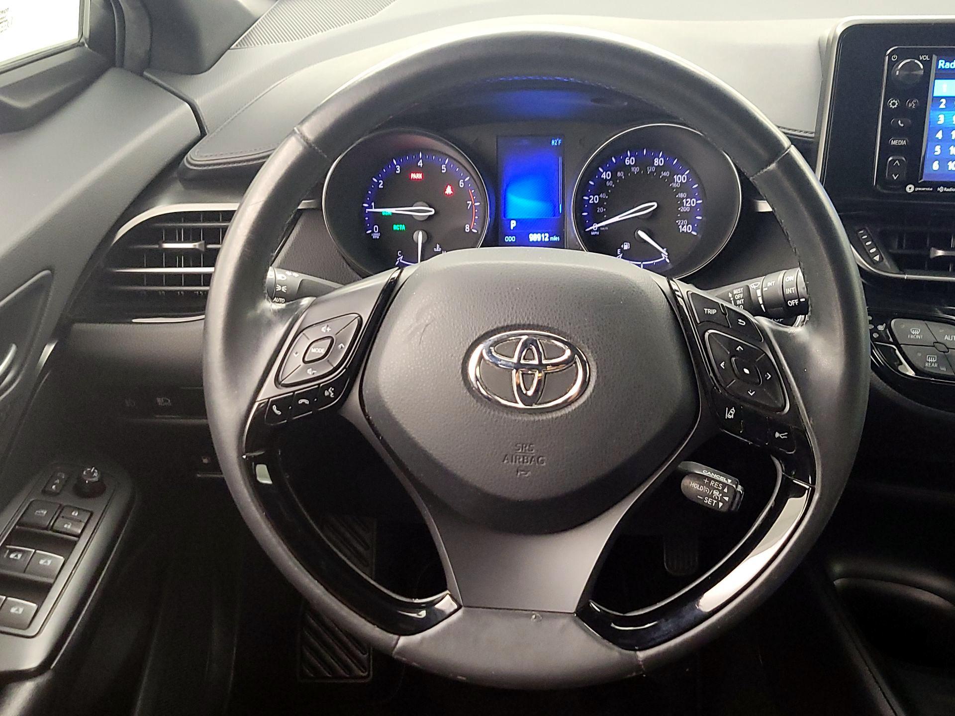 Thumbnail: 2018 Toyota C-HR - 10