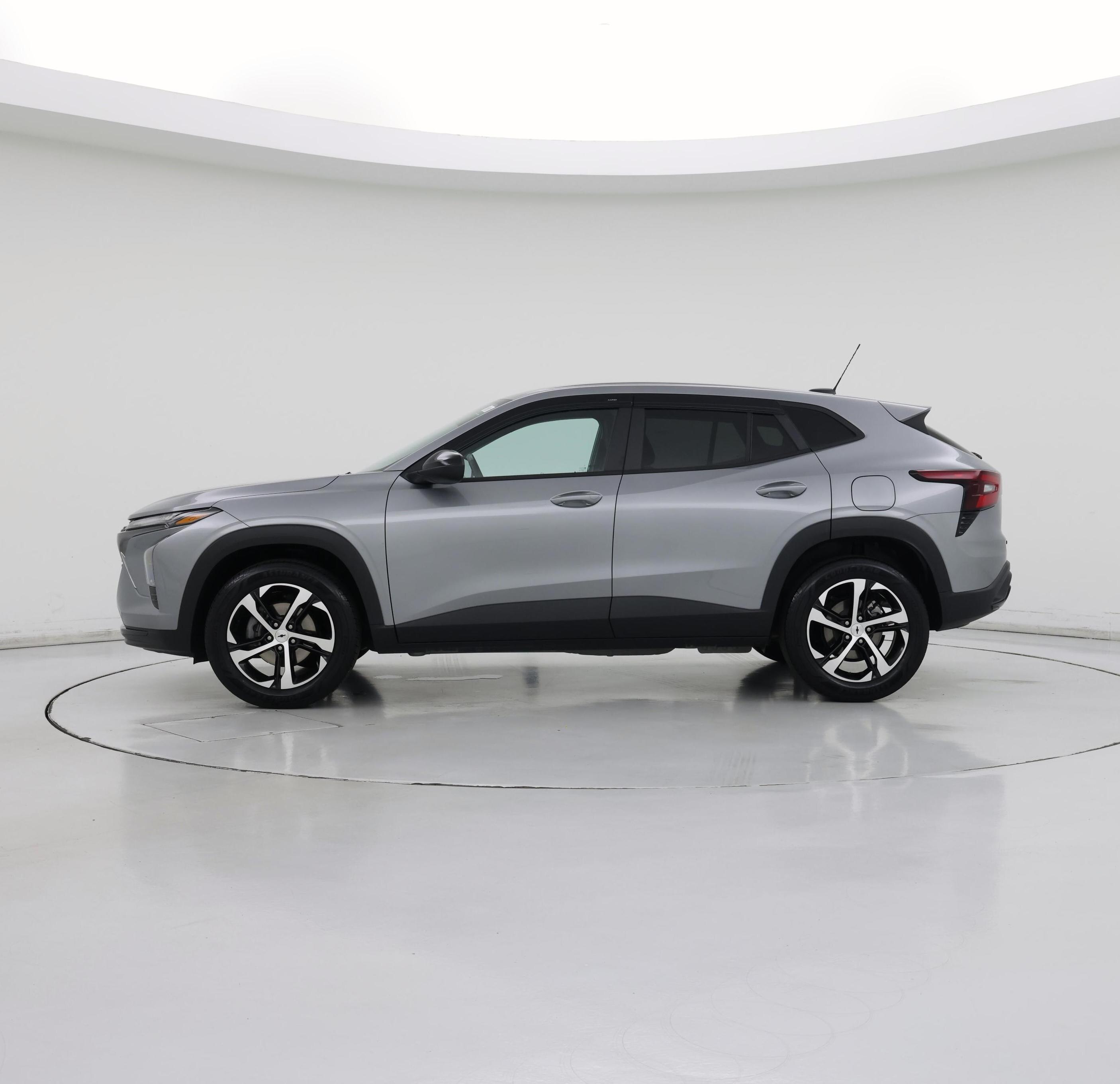 Thumbnail: 2024 Chevrolet Trax - 3