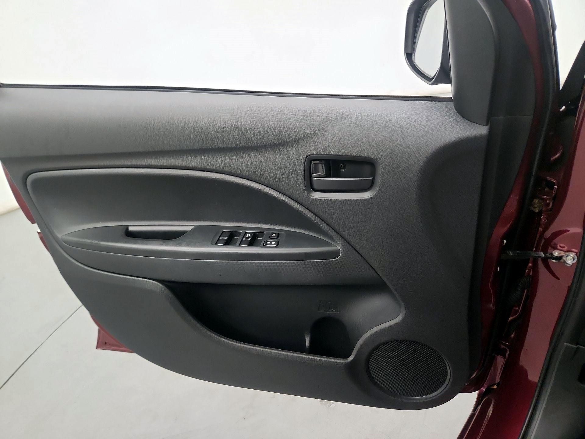 Thumbnail: 2019 Mitsubishi Mirage - 10