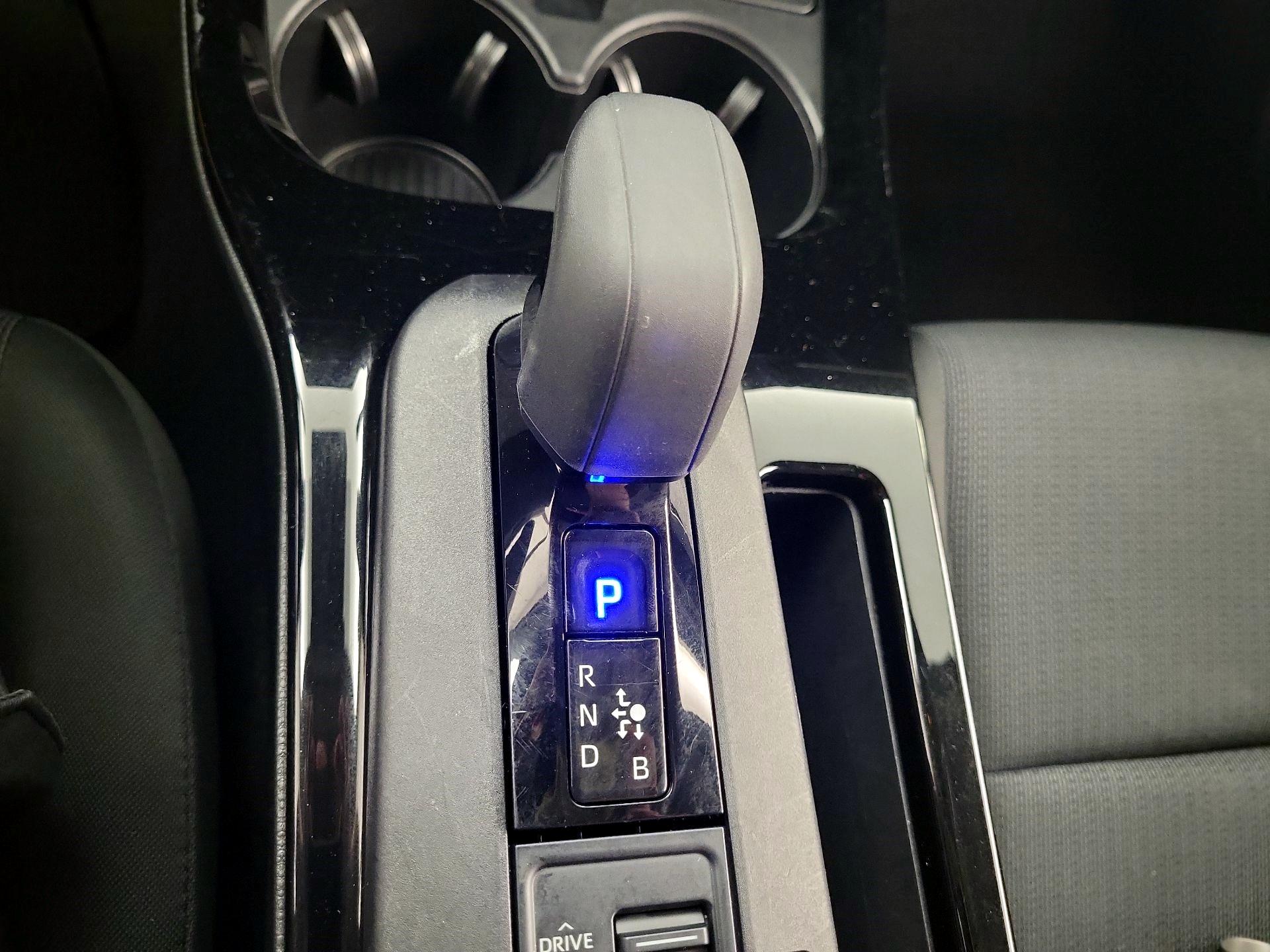 Thumbnail: 2024 Toyota Prius - 15