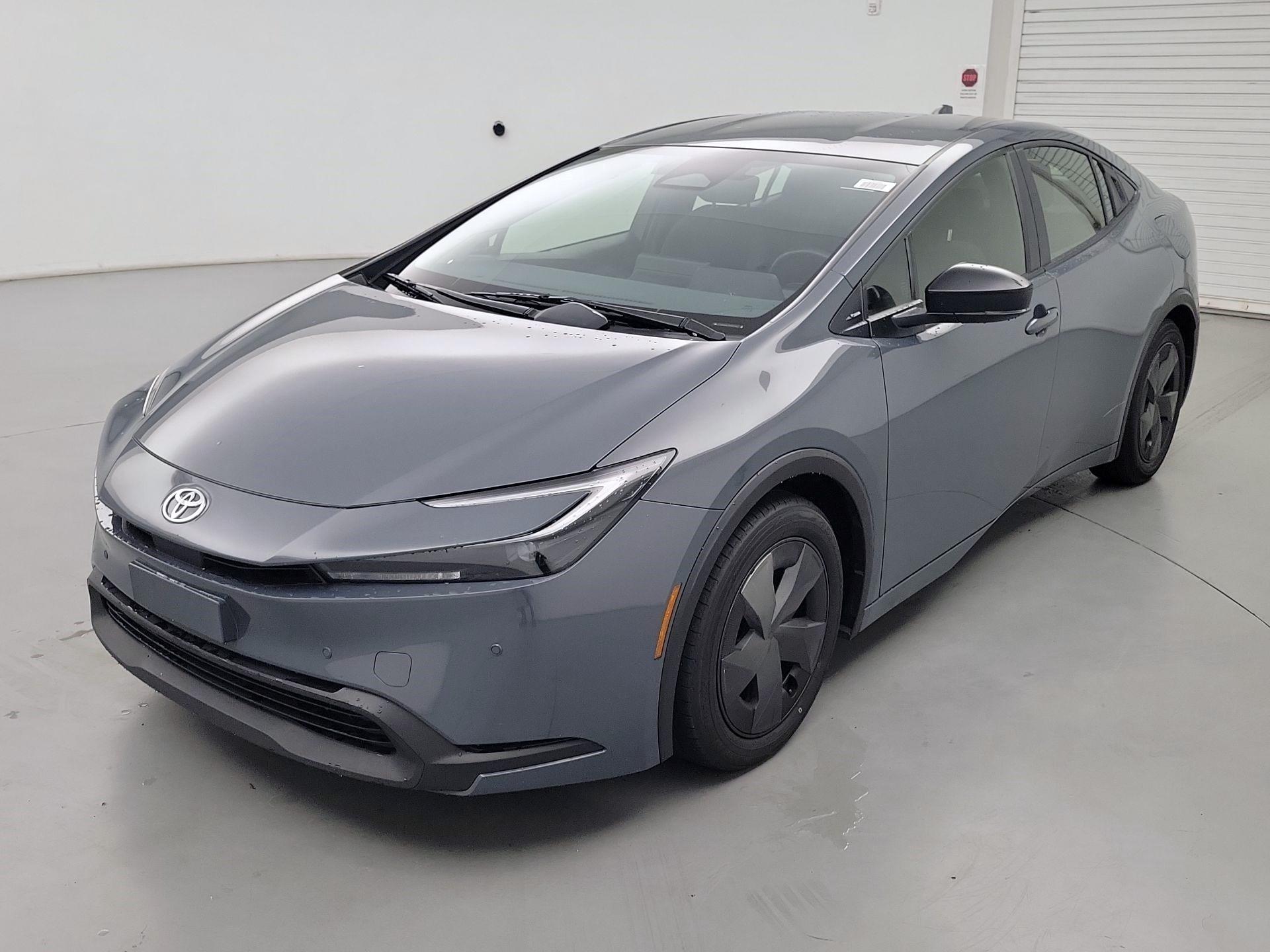 Thumbnail: 2024 Toyota Prius - 3