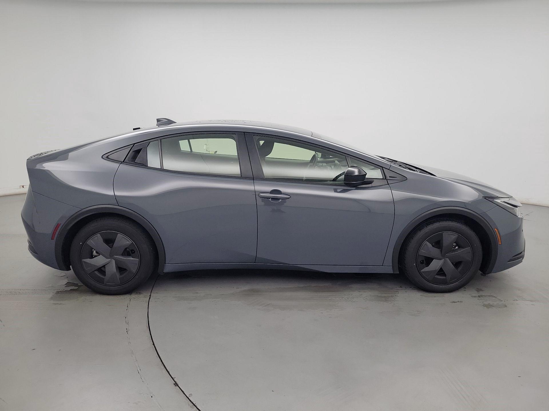 Thumbnail: 2024 Toyota Prius - 4