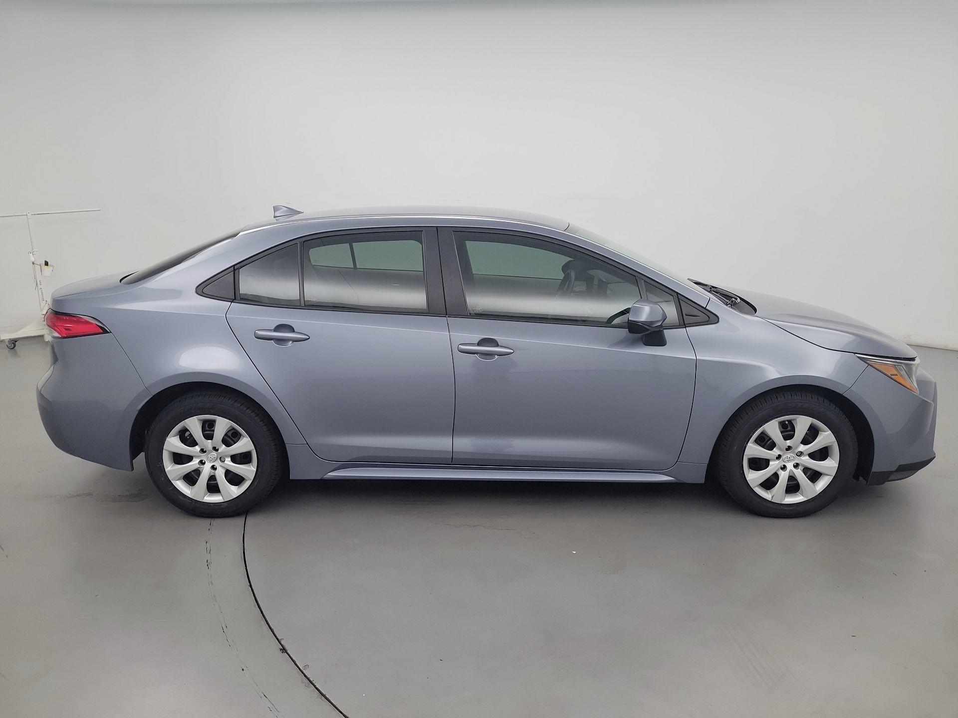 Thumbnail: 2023 Toyota Corolla - 4