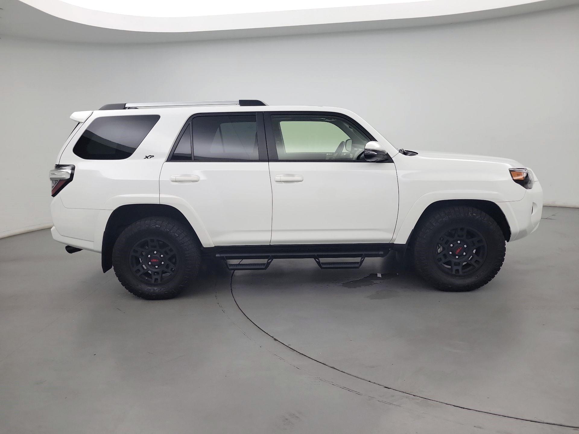 Thumbnail: 2023 Toyota 4Runner - 4