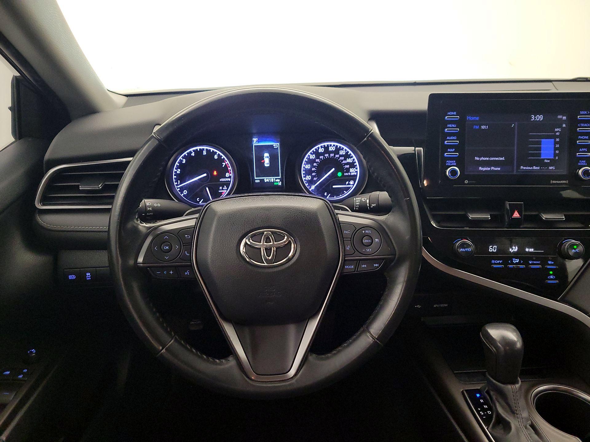 Thumbnail: 2021 Toyota Camry - 10