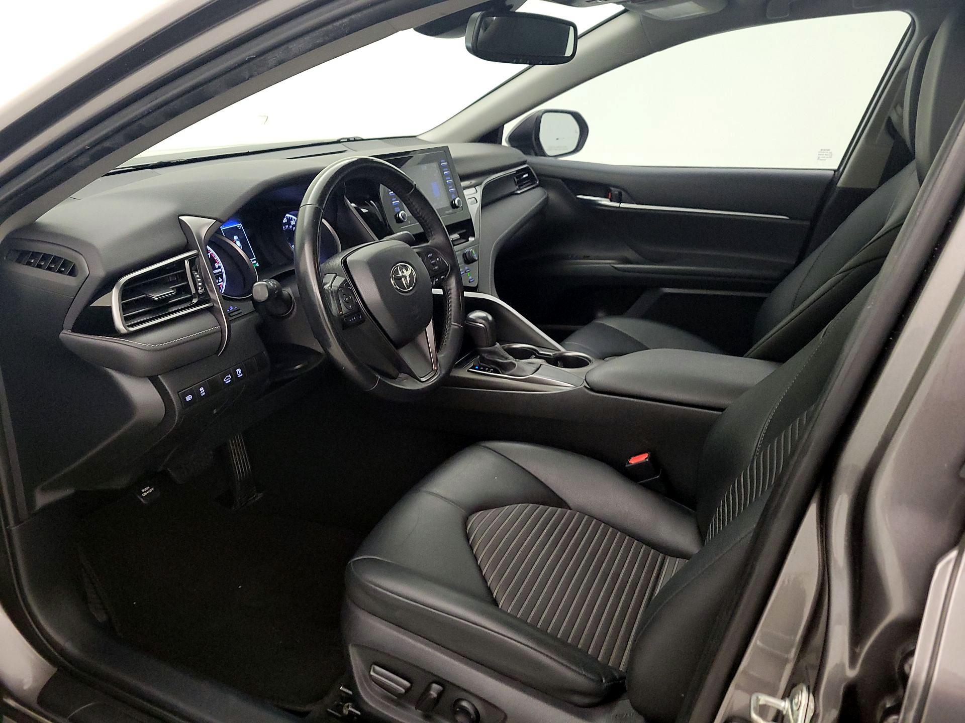 Thumbnail: 2021 Toyota Camry - 11