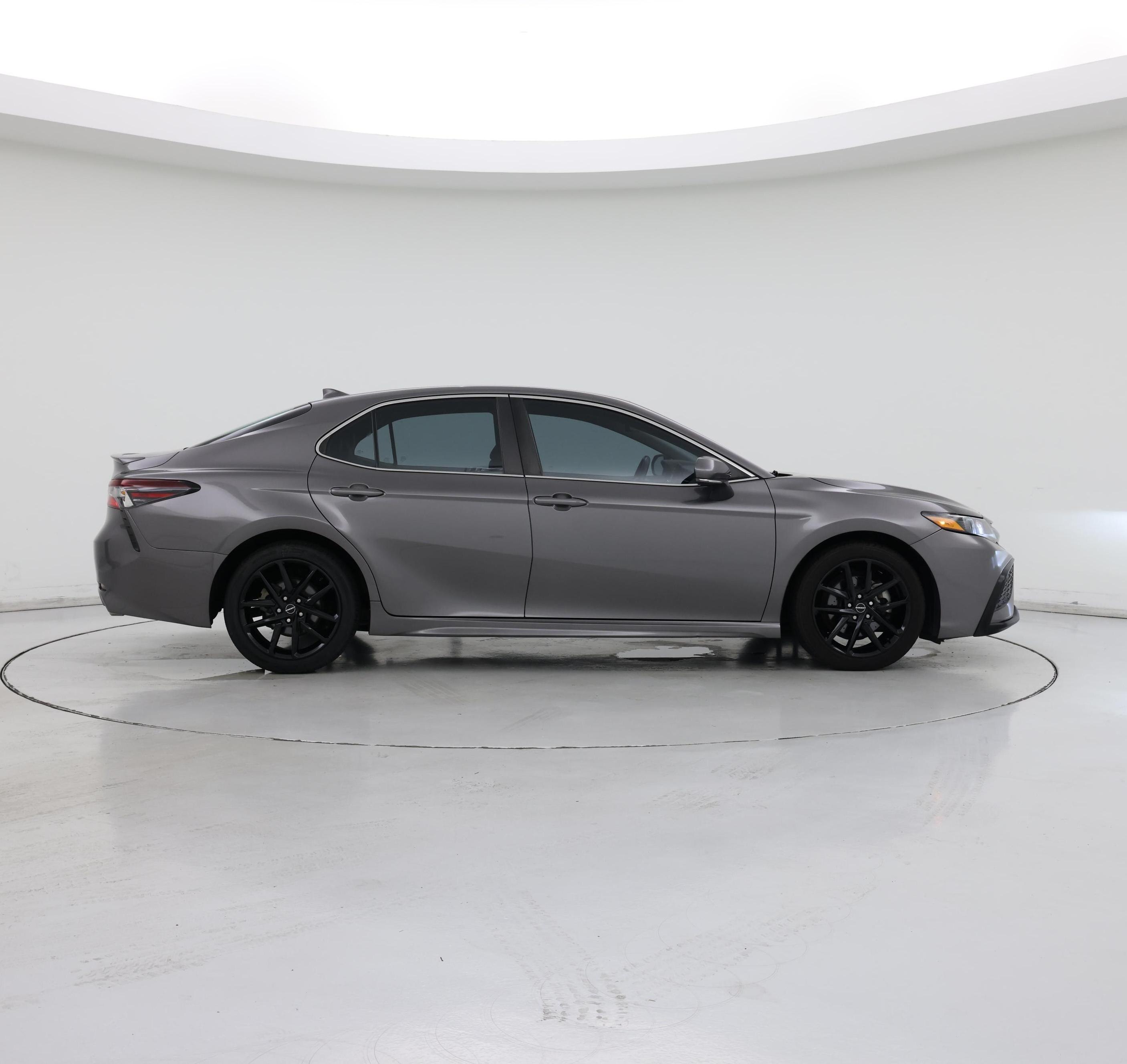 Thumbnail: 2021 Toyota Camry - 7